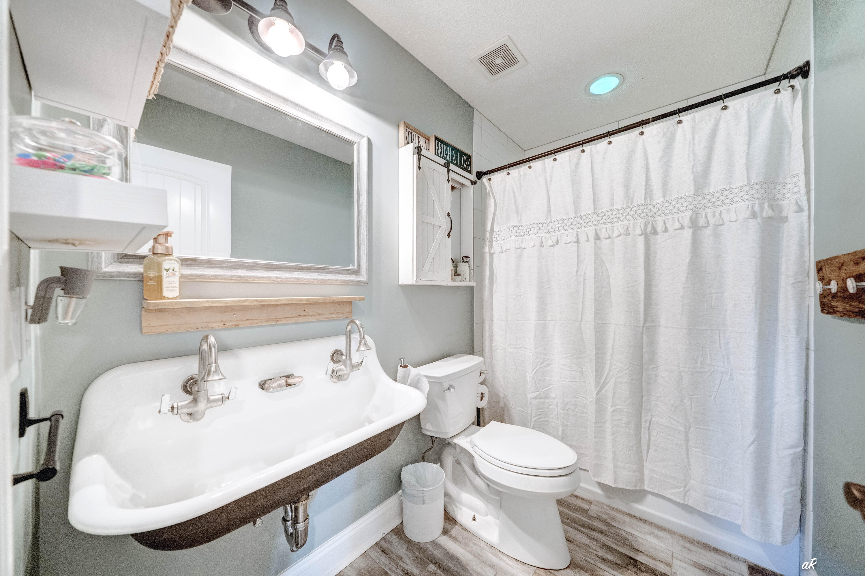 White Oaks - Residential