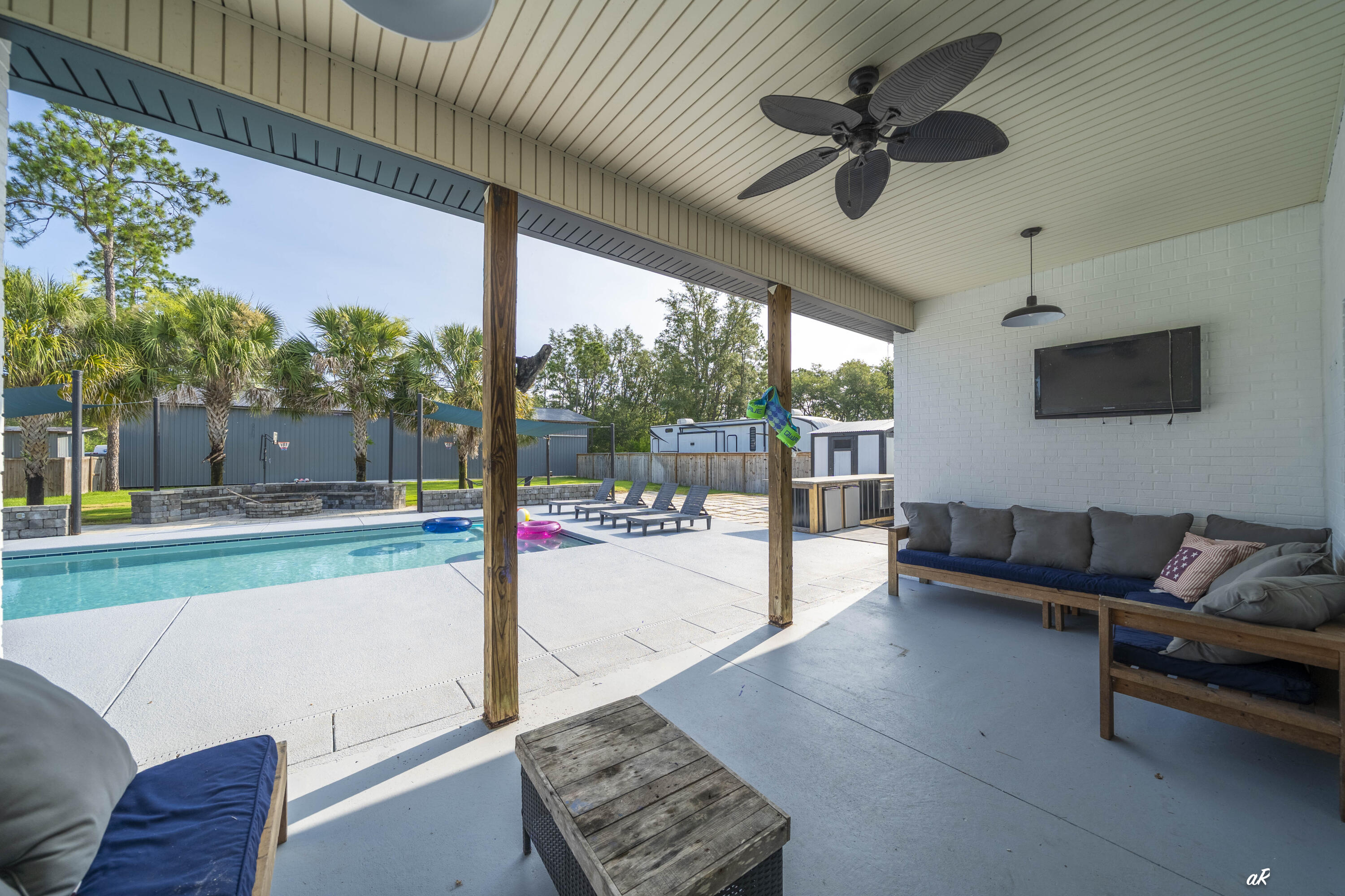 White Oaks - Residential