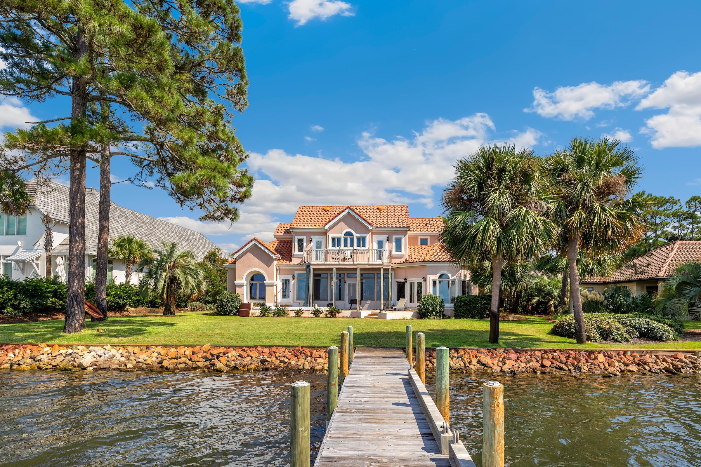 BURNT PINE - Residential