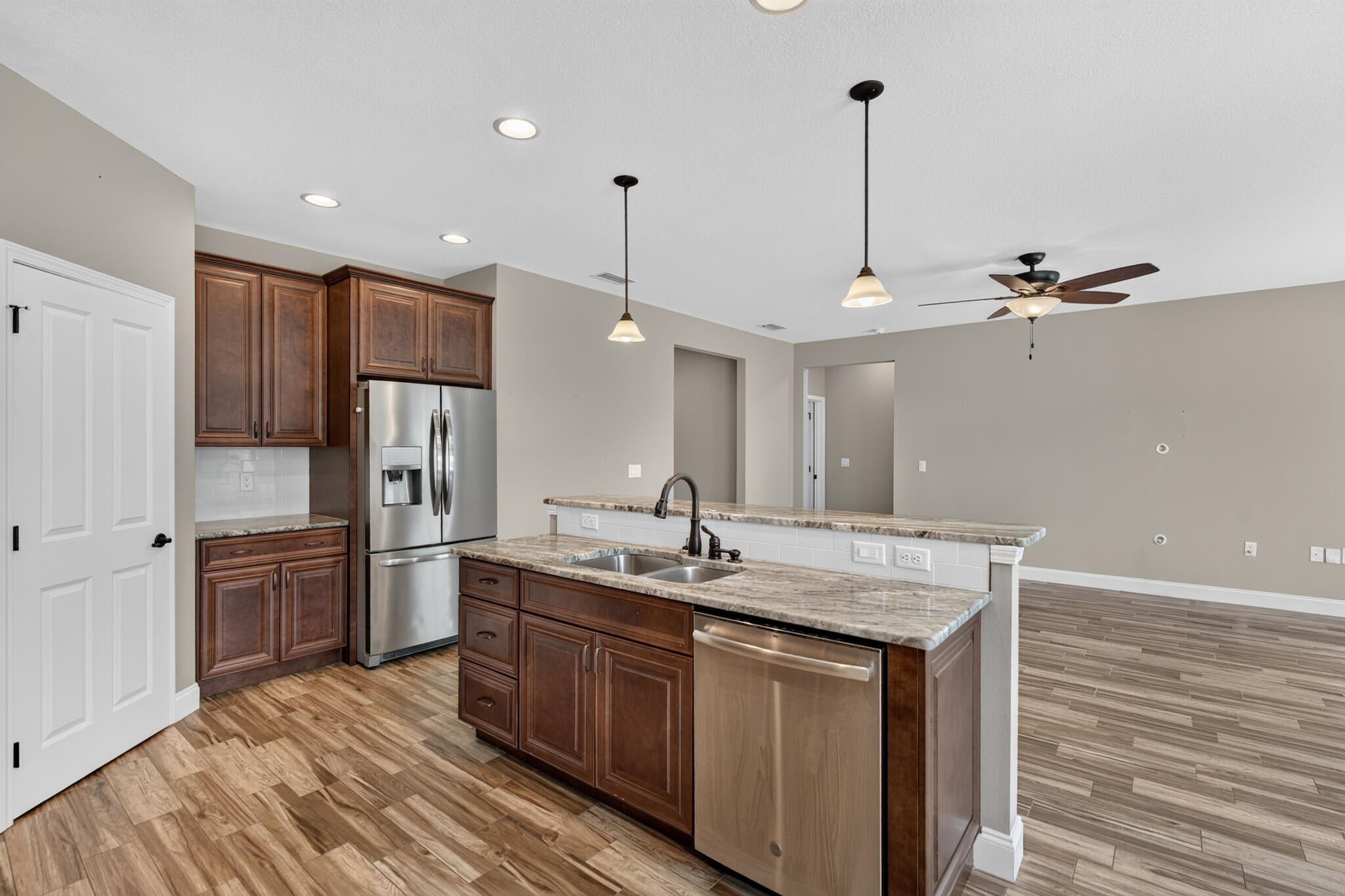FAIRVIEW HEIGHTS - Residential