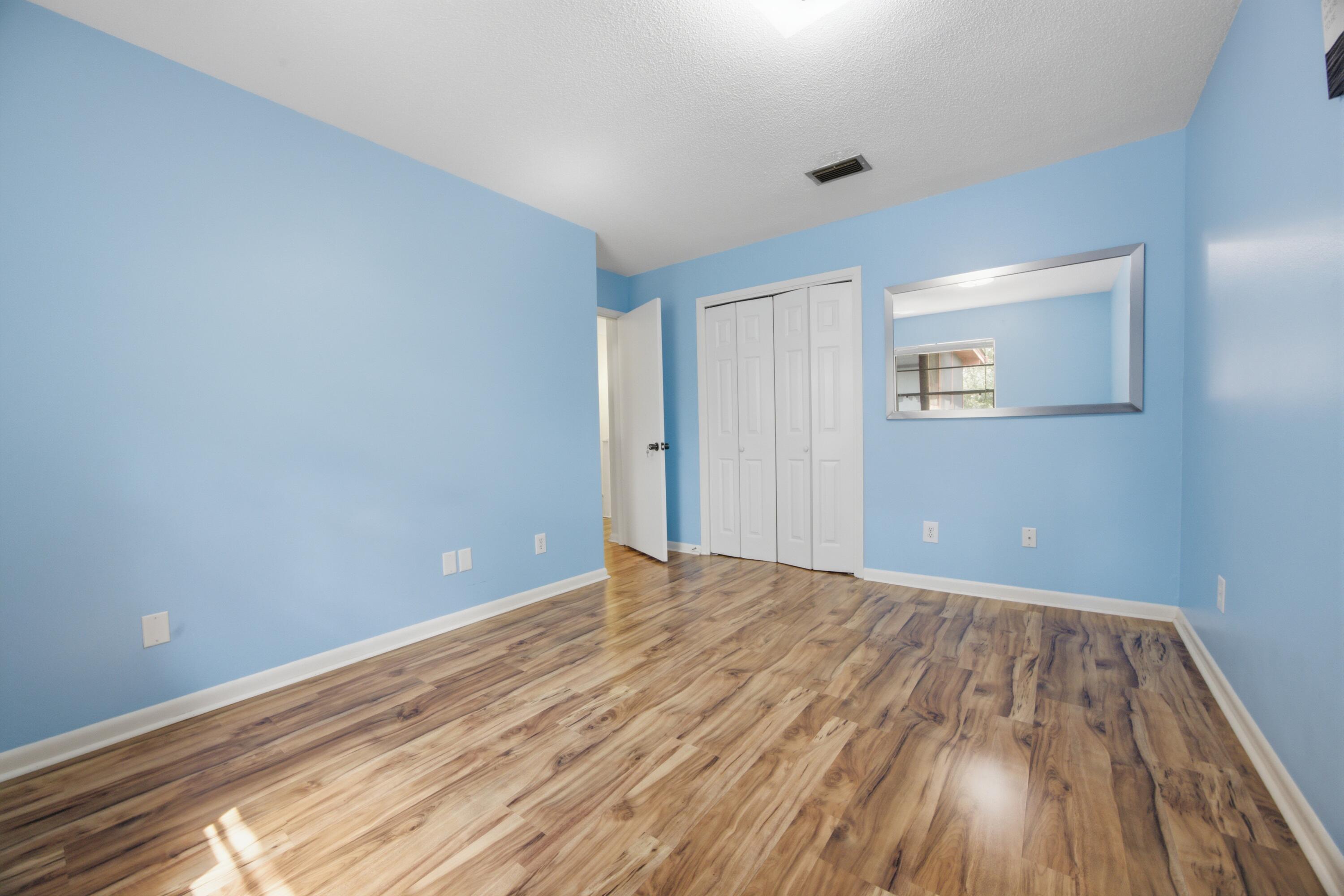 PORT DIXIE BEG NE COR BLK 56 S 164.67 FT - Residential