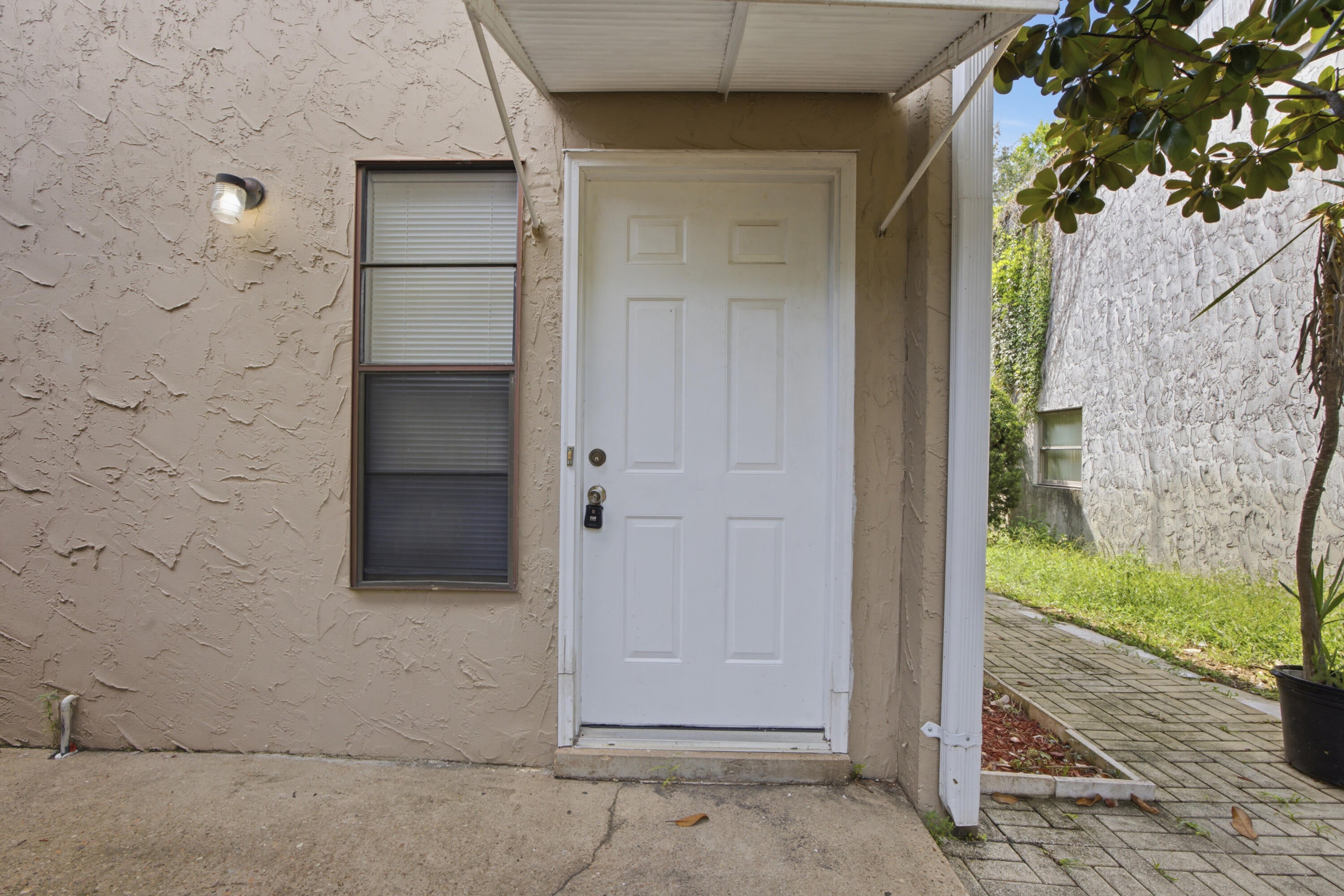 PORT DIXIE BEG NE COR BLK 56 S 164.67 FT - Residential