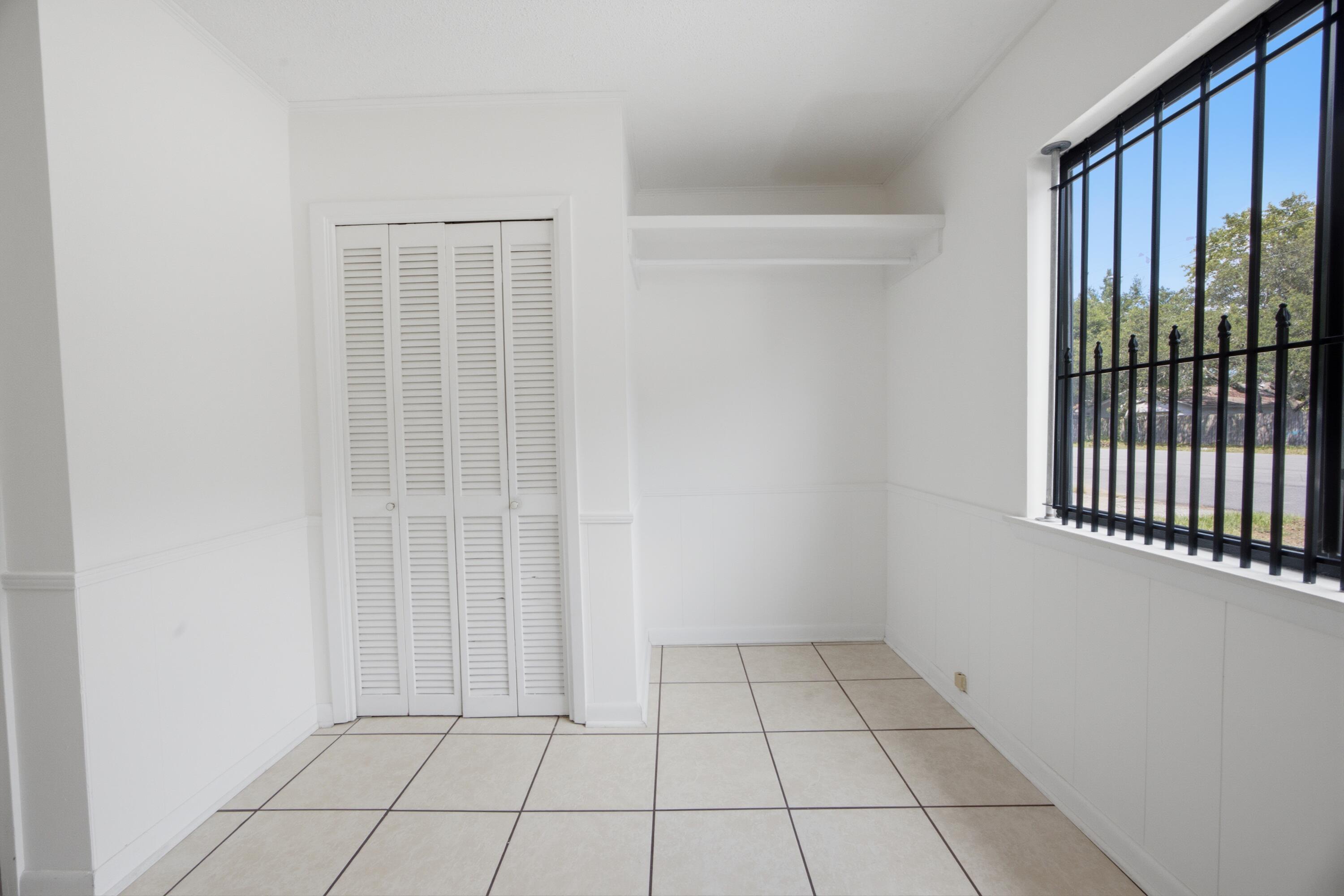 PORT DIXIE BEG NE COR BLK 56 S 164.67 FT - Residential
