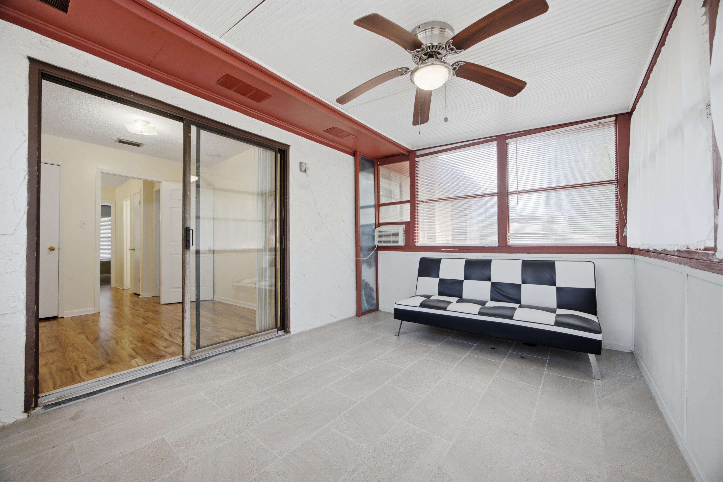 PORT DIXIE BEG NE COR BLK 56 S 164.67 FT - Residential