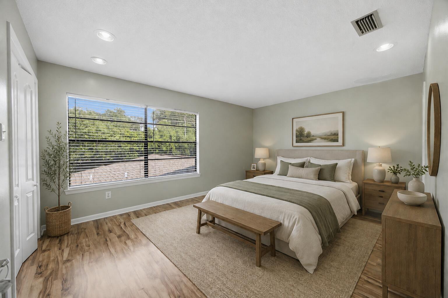PORT DIXIE BEG NE COR BLK 56 S 164.67 FT - Residential