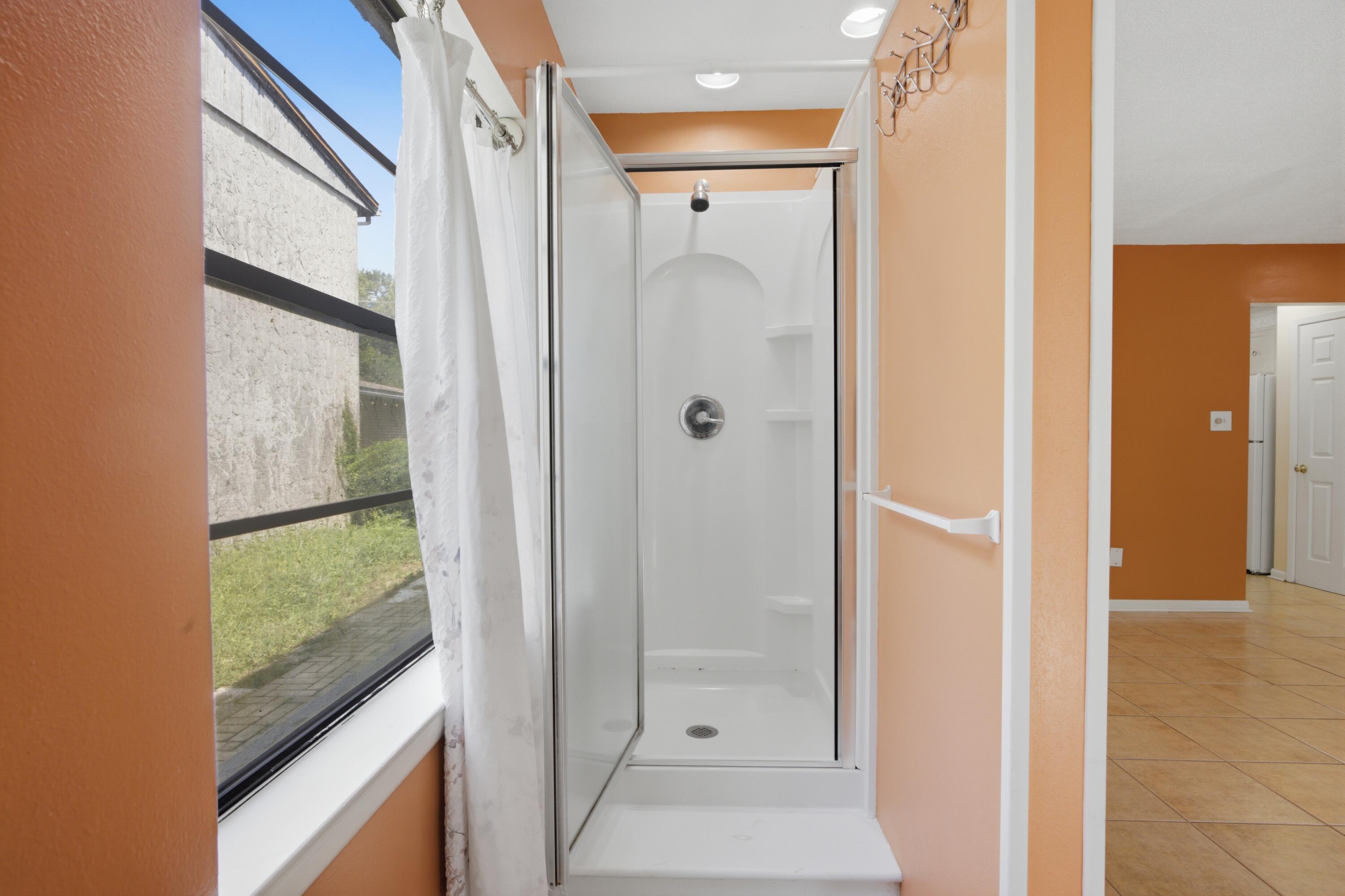PORT DIXIE BEG NE COR BLK 56 S 164.67 FT - Residential