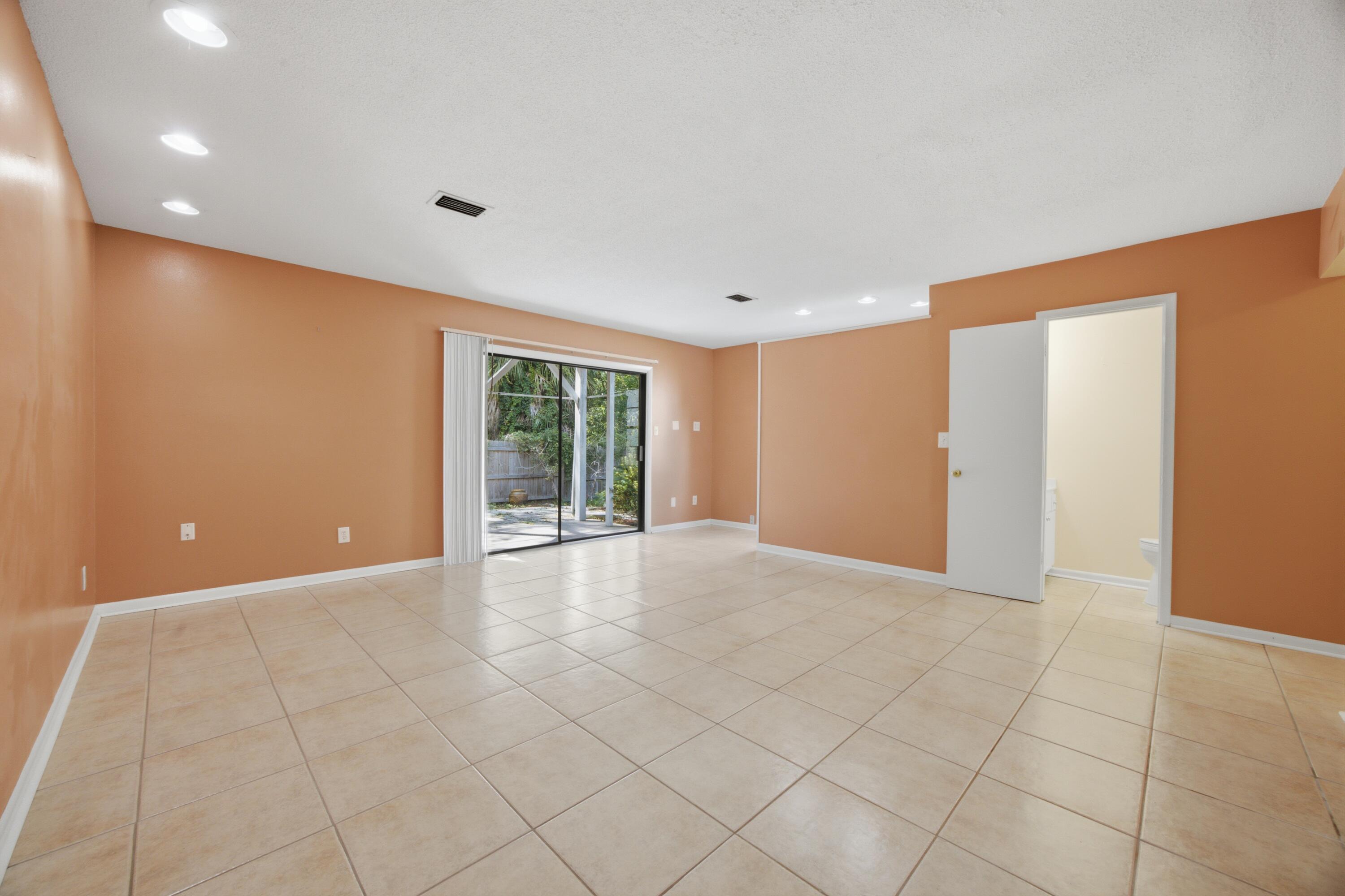 PORT DIXIE BEG NE COR BLK 56 S 164.67 FT - Residential