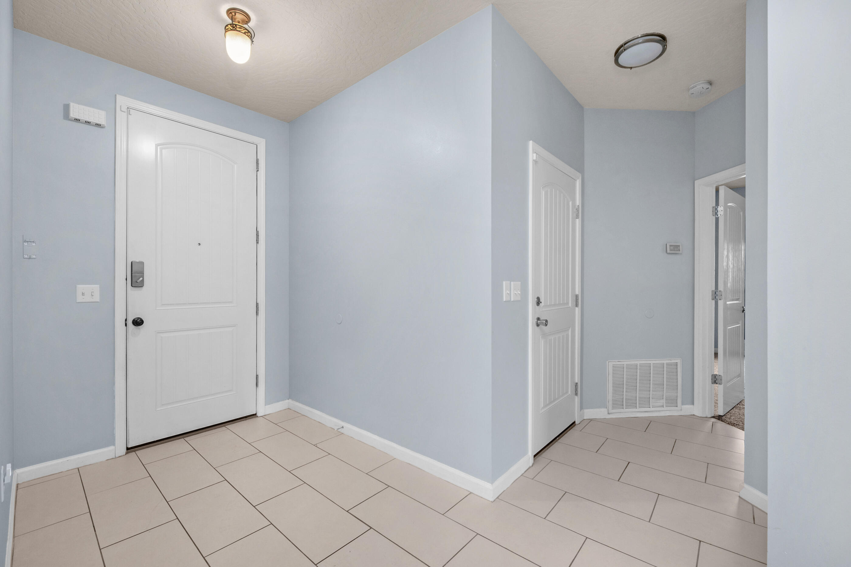 DUGGAN POND ESTATES - Residential Lease