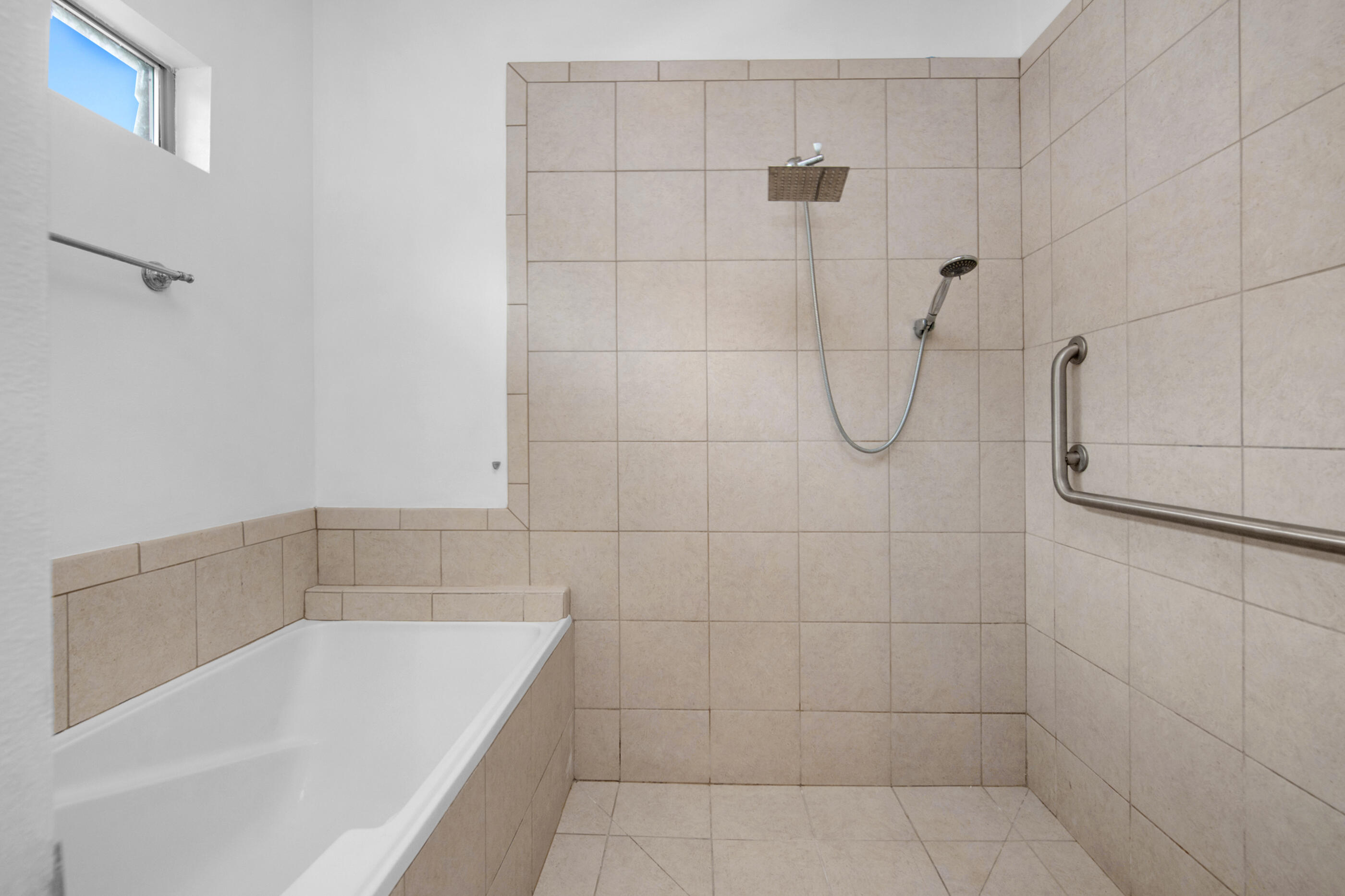 DUGGAN POND ESTATES - Residential Lease