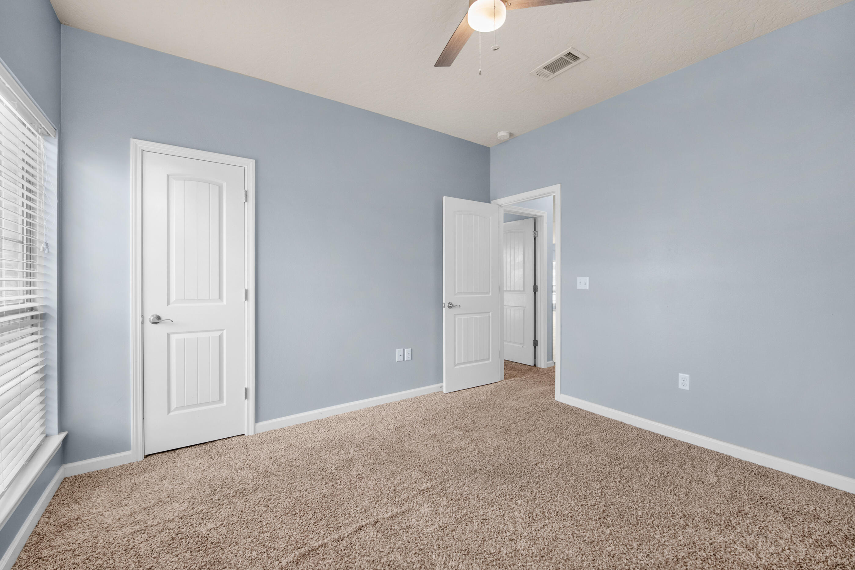 DUGGAN POND ESTATES - Residential Lease