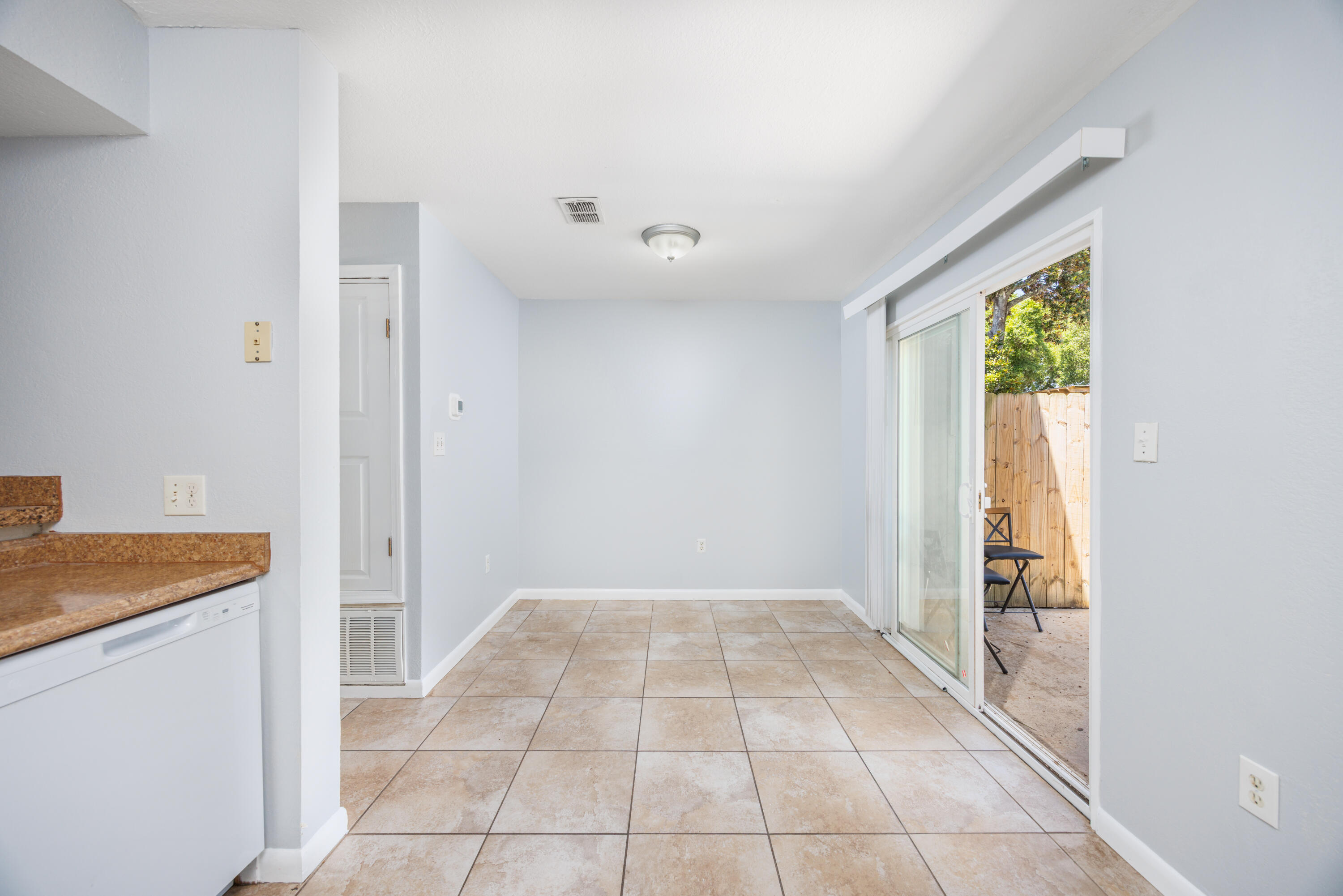 DEVAUX T/H  UNIT 2 - Residential