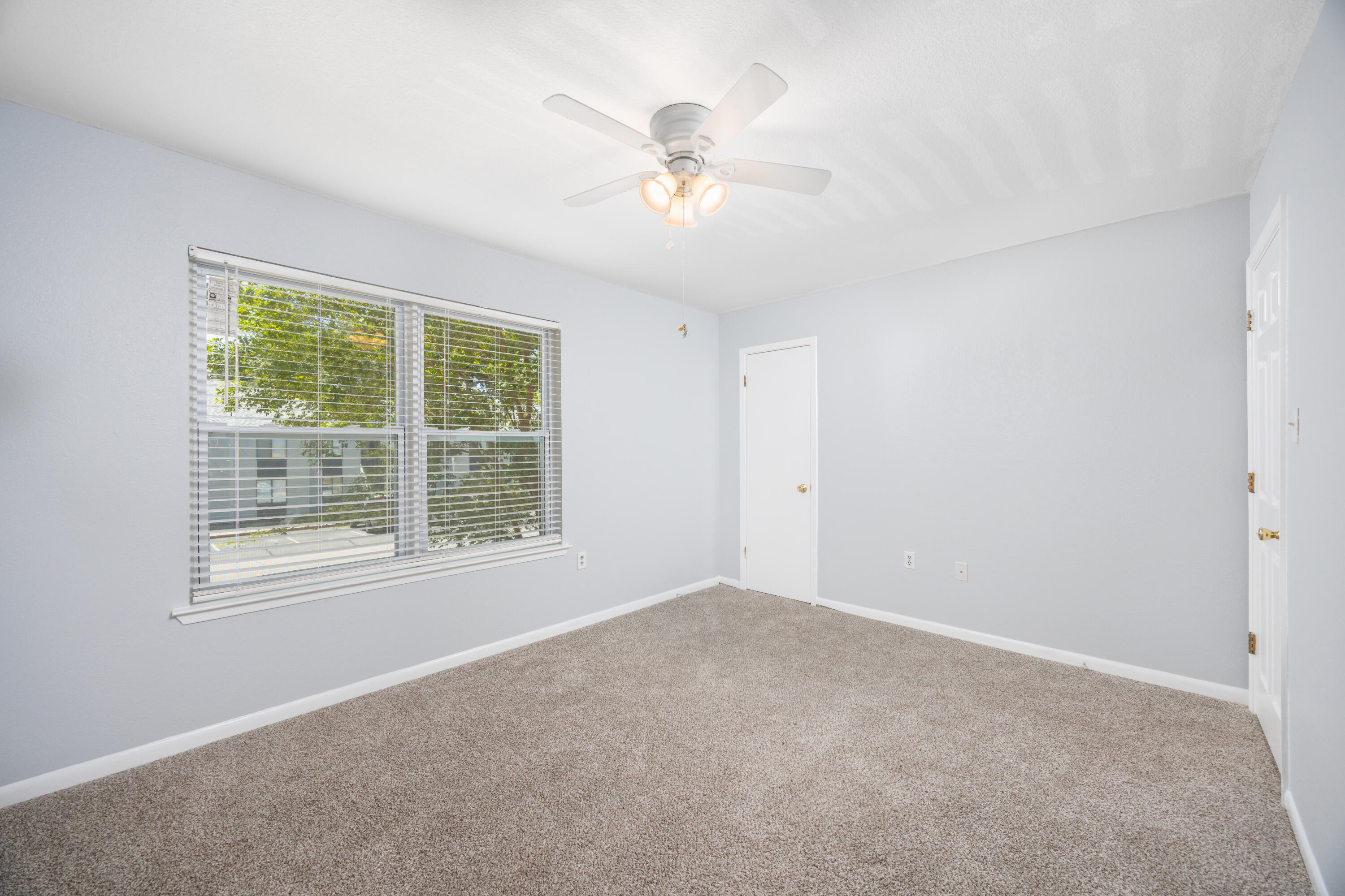 DEVAUX T/H  UNIT 2 - Residential