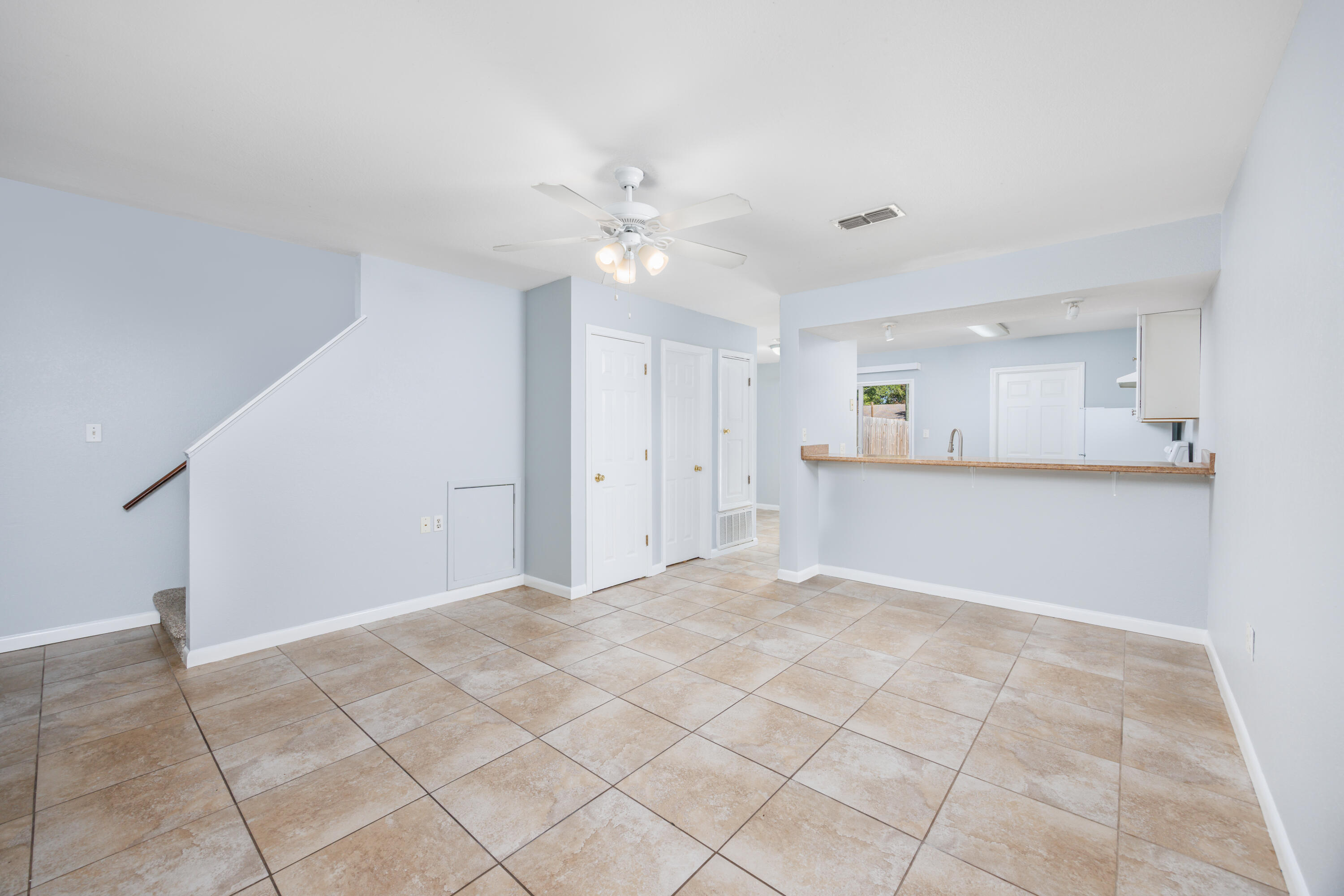 DEVAUX T/H  UNIT 2 - Residential