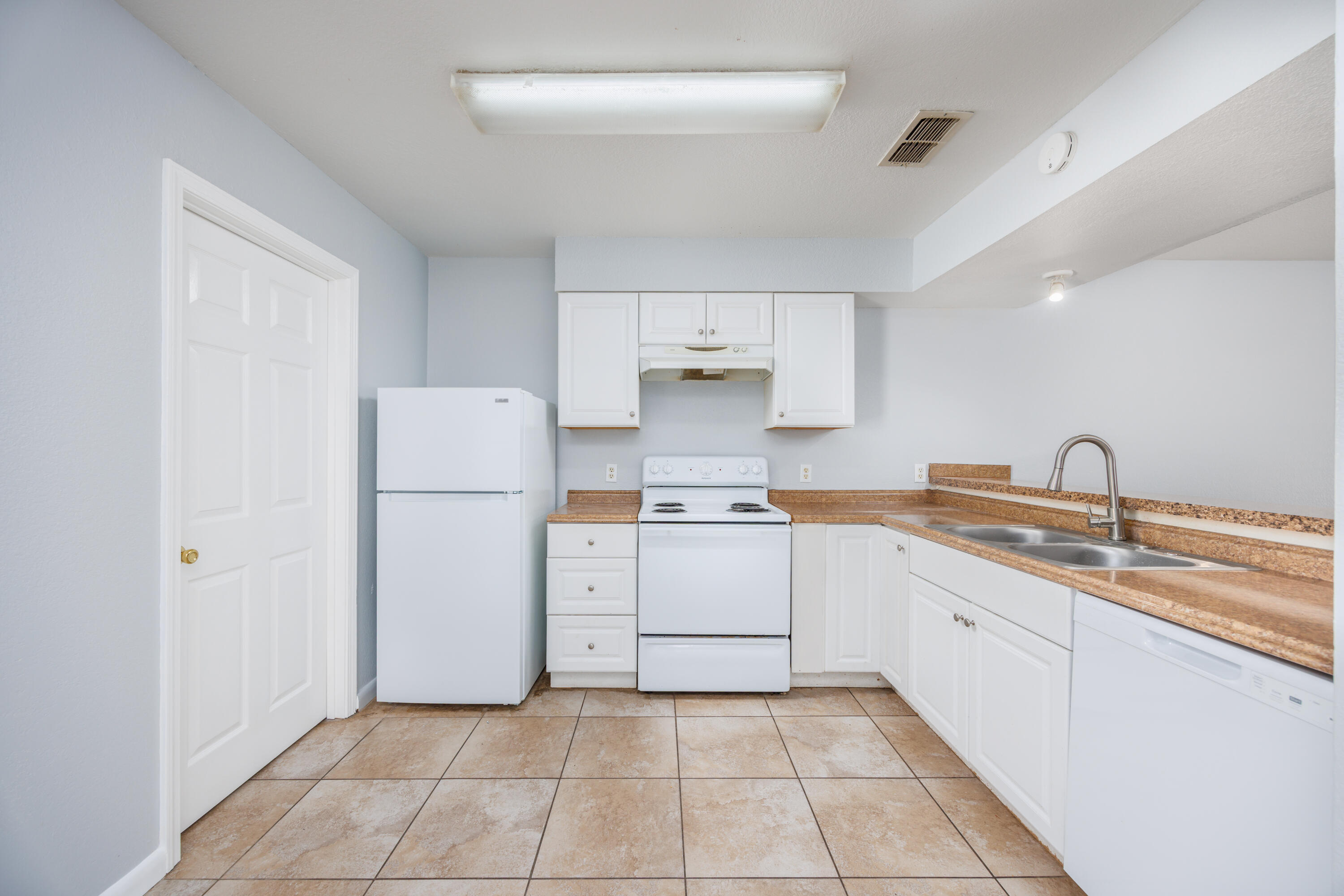 DEVAUX T/H  UNIT 2 - Residential