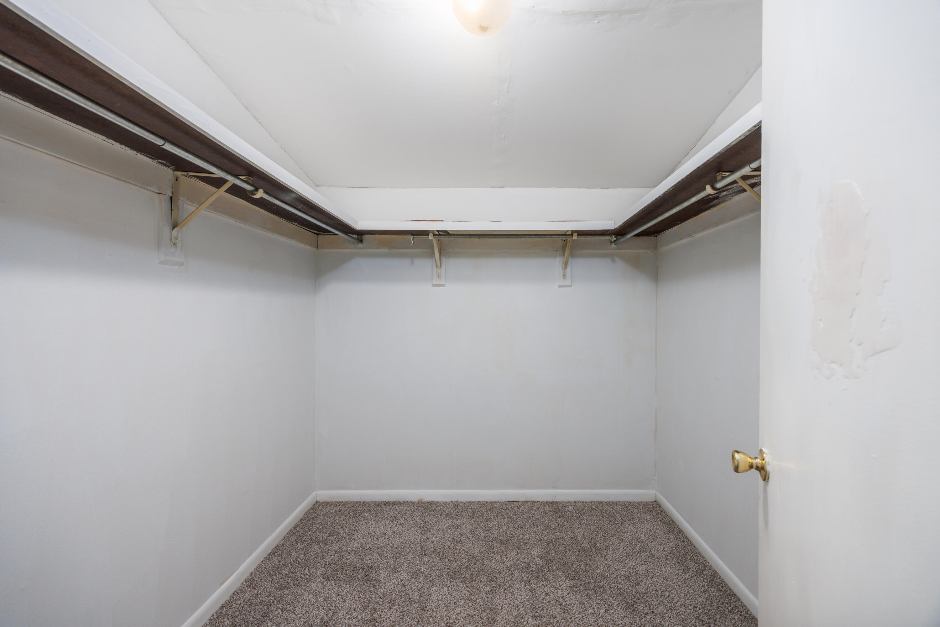 DEVAUX T/H  UNIT 2 - Residential