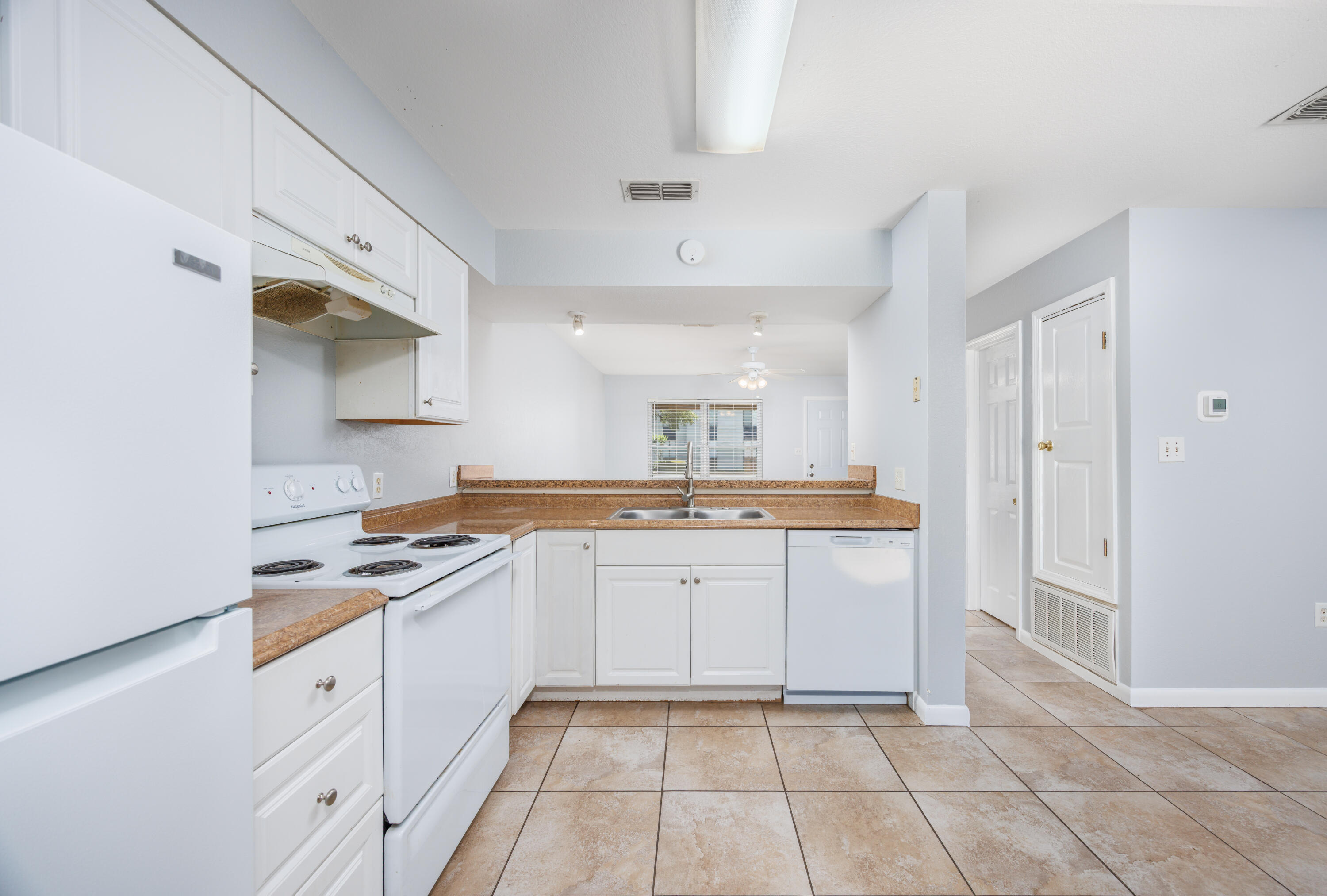DEVAUX T/H  UNIT 2 - Residential