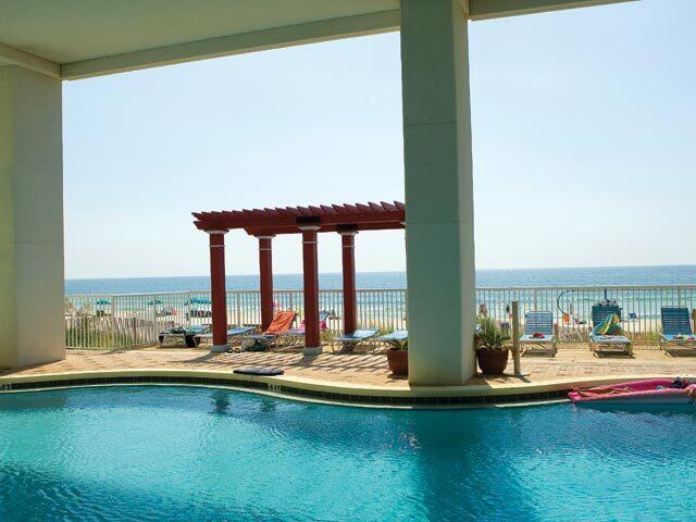 MAJESTIC BEACH TOWERS - Residential