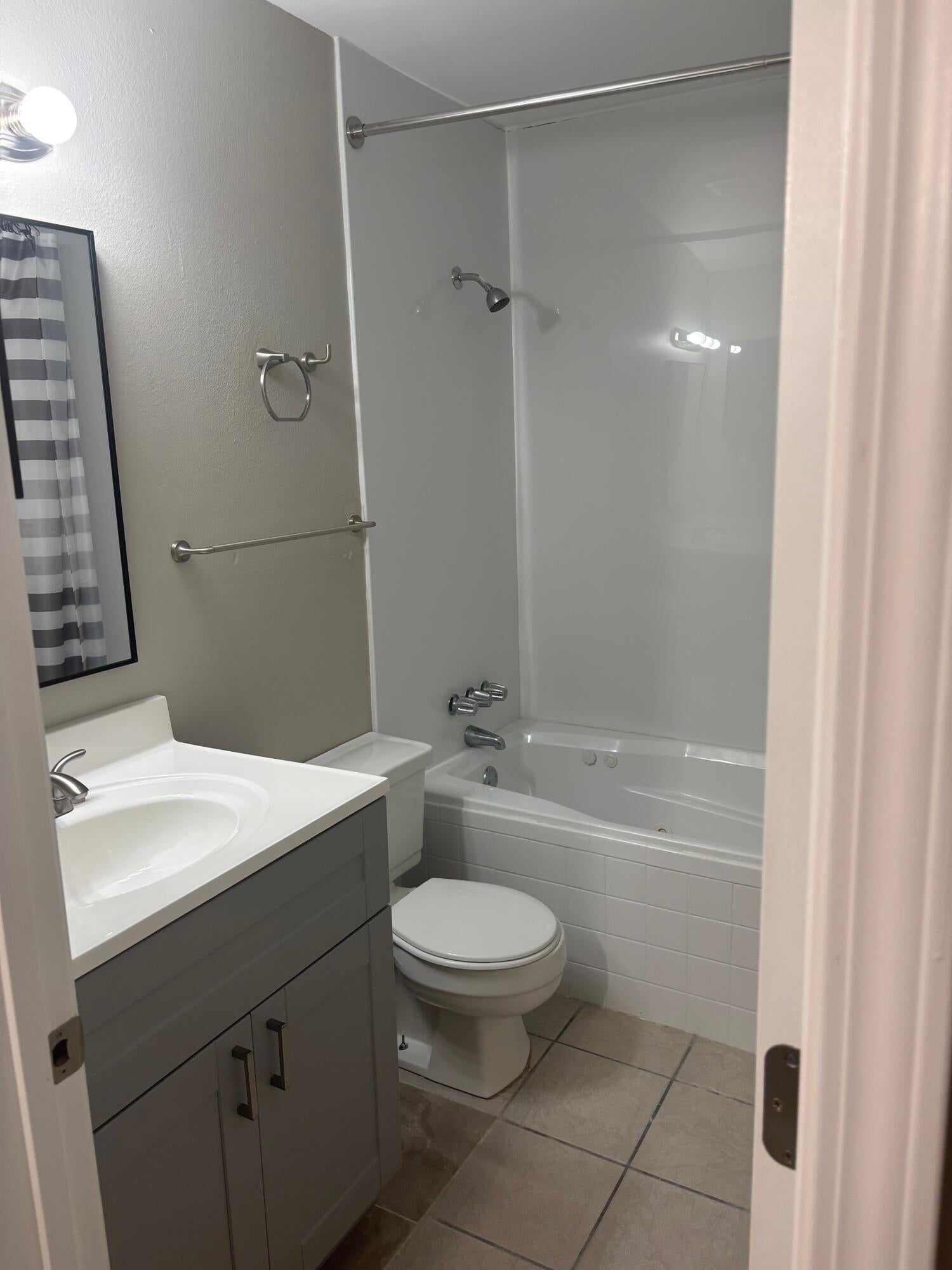 PIER ONE CONDO - Residential Lease
