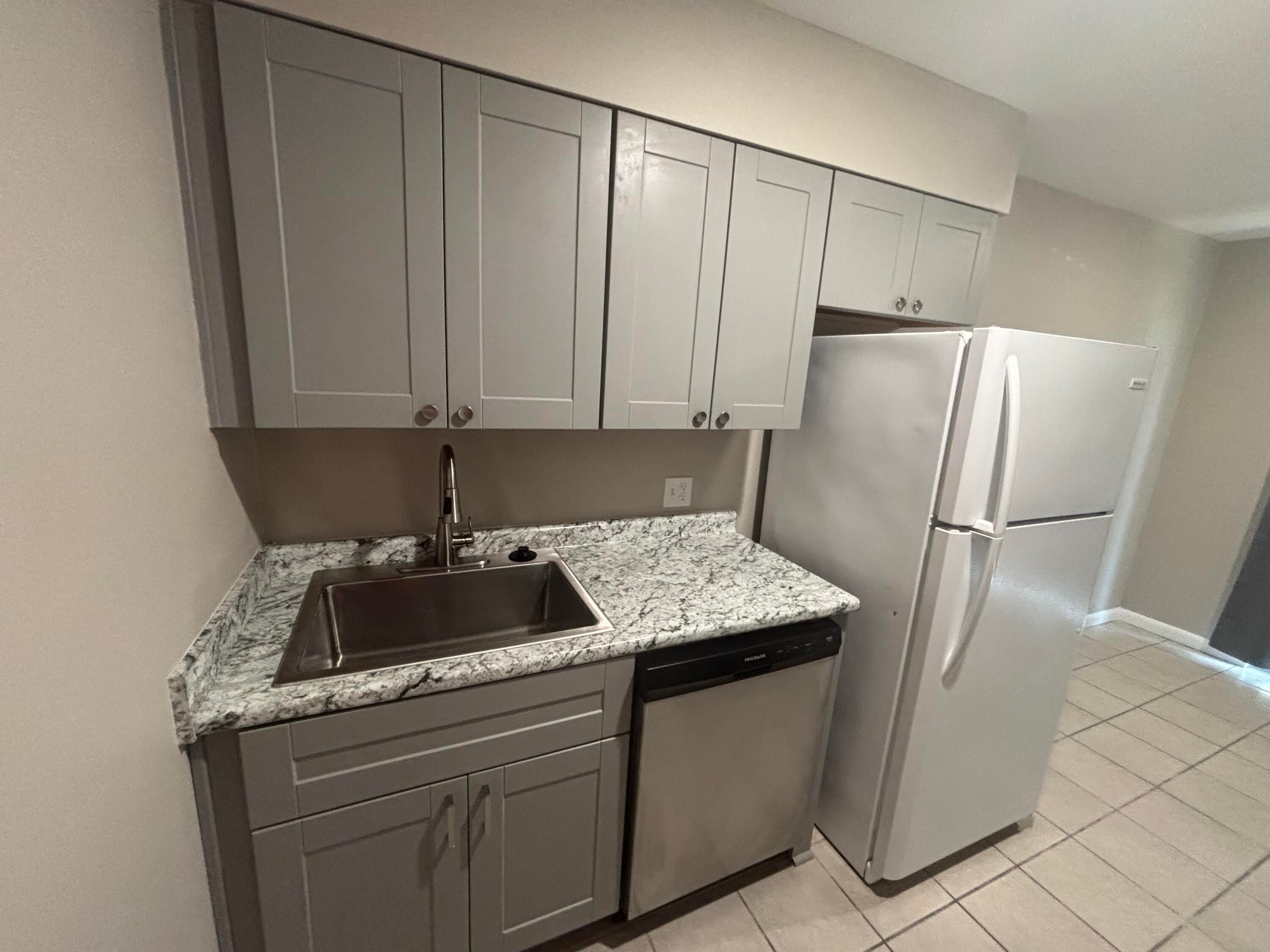PIER ONE CONDO - Residential Lease