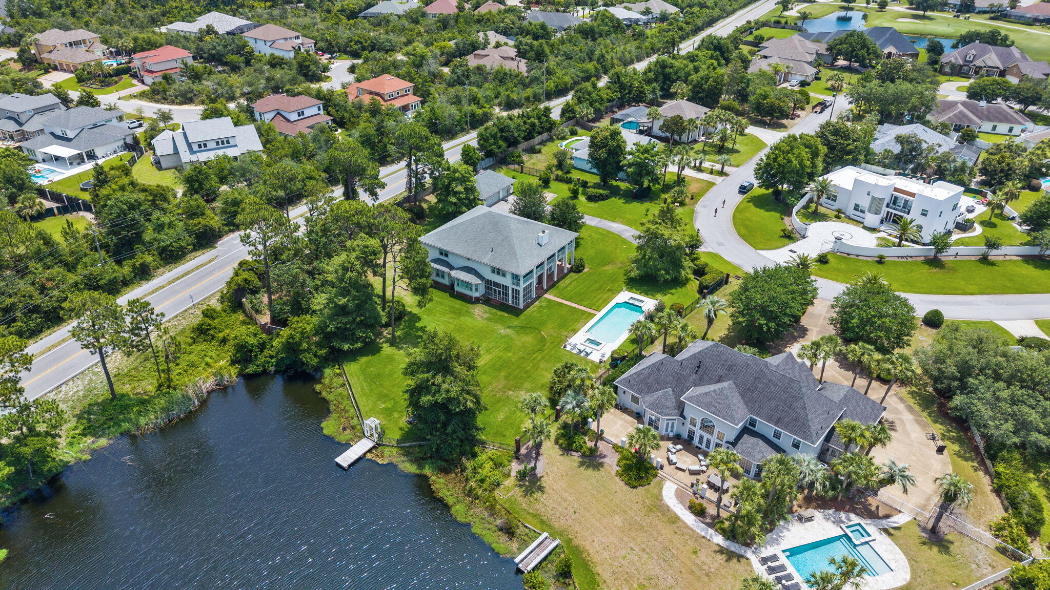 LEGEND LAKES - Residential