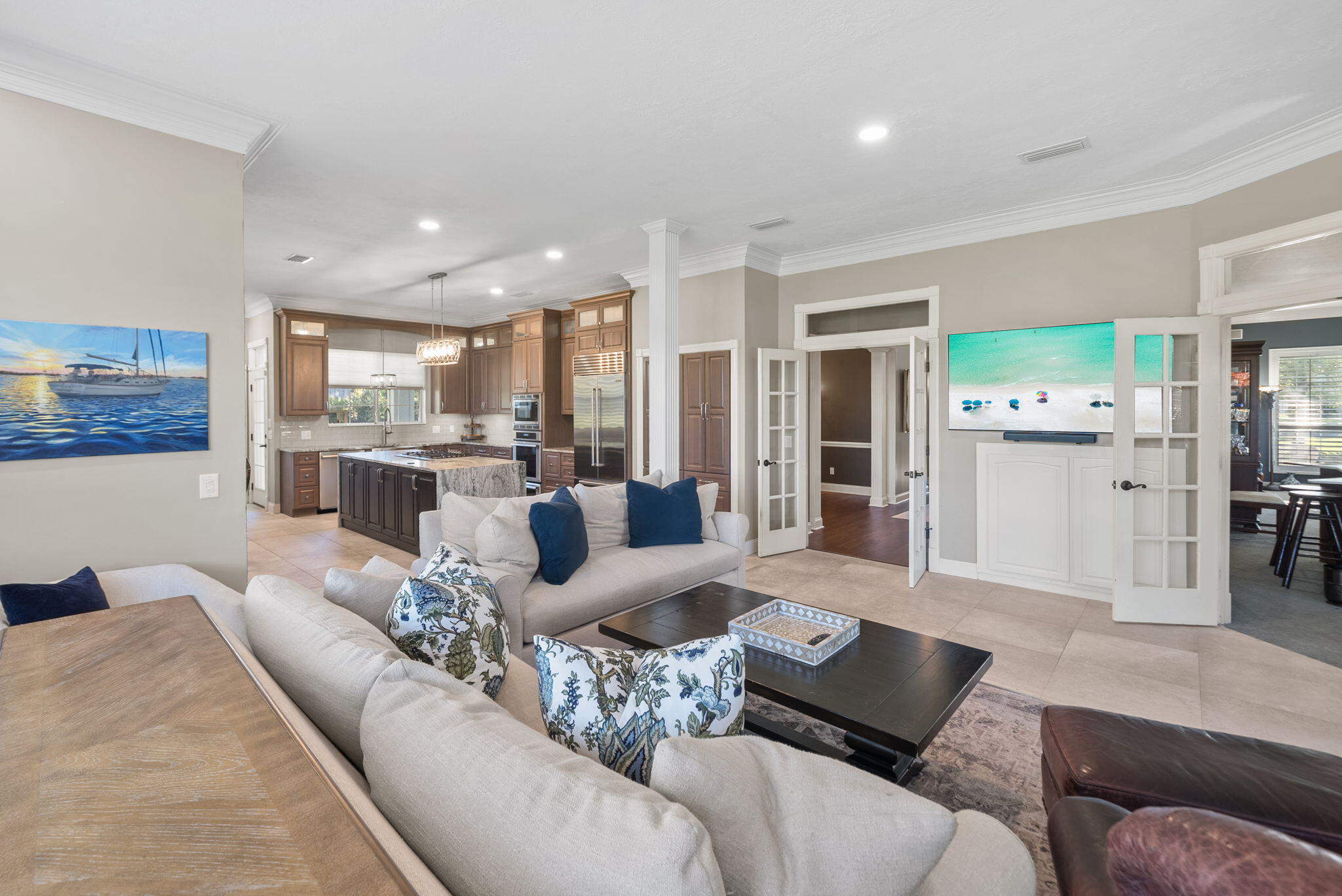 LEGEND LAKES - Residential