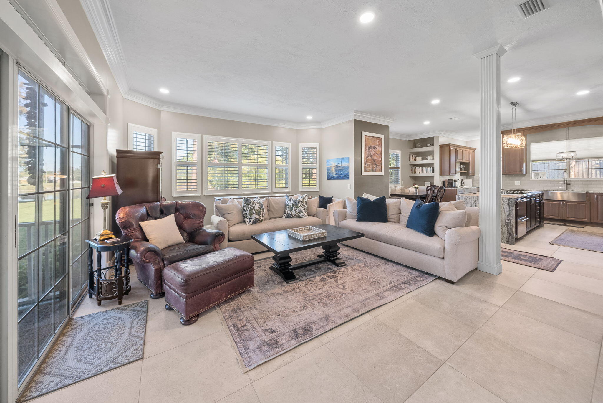 LEGEND LAKES - Residential