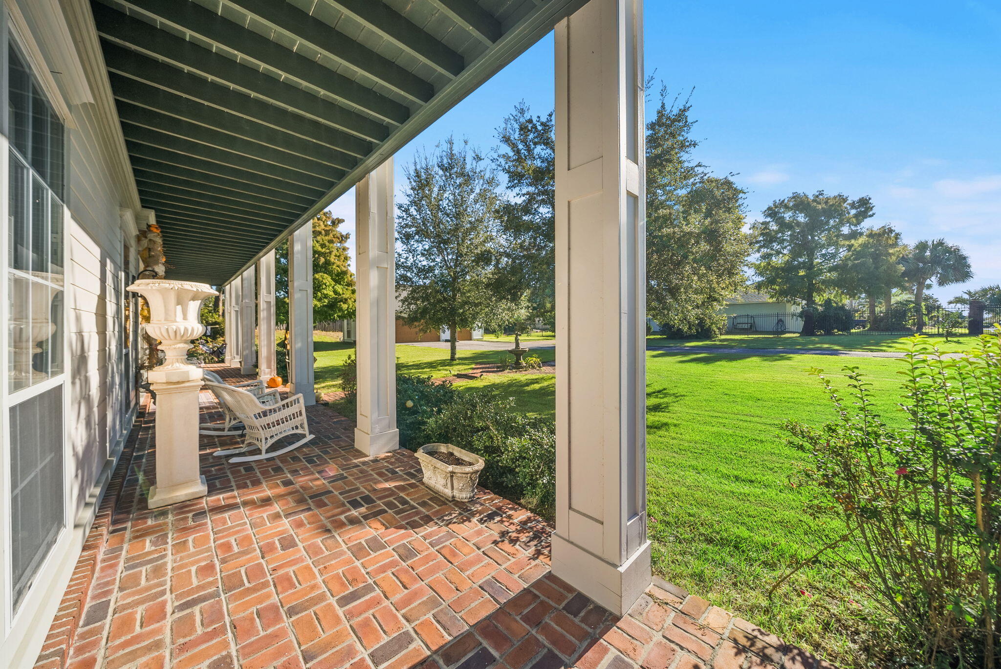 LEGEND LAKES - Residential