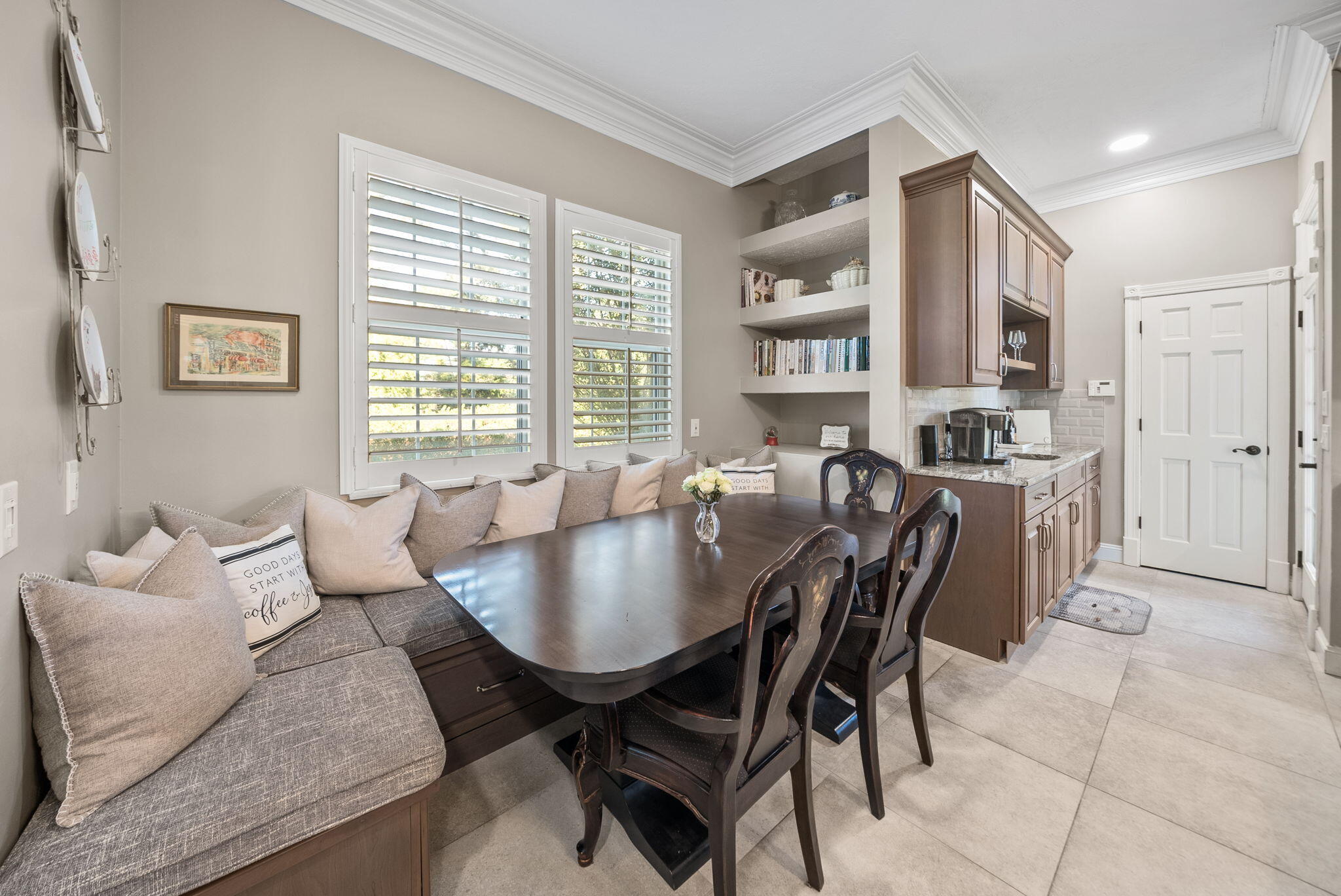 LEGEND LAKES - Residential