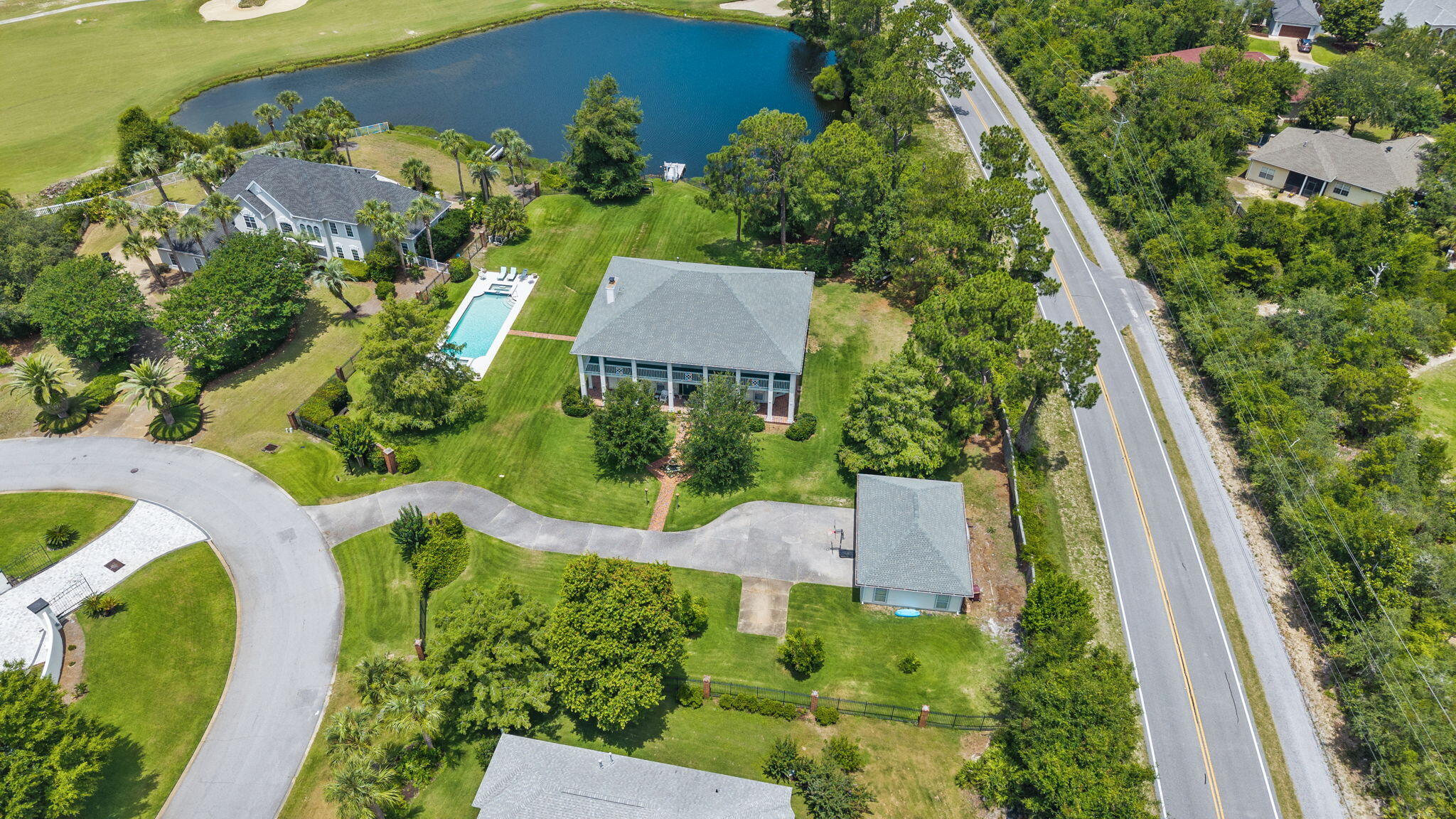 LEGEND LAKES - Residential