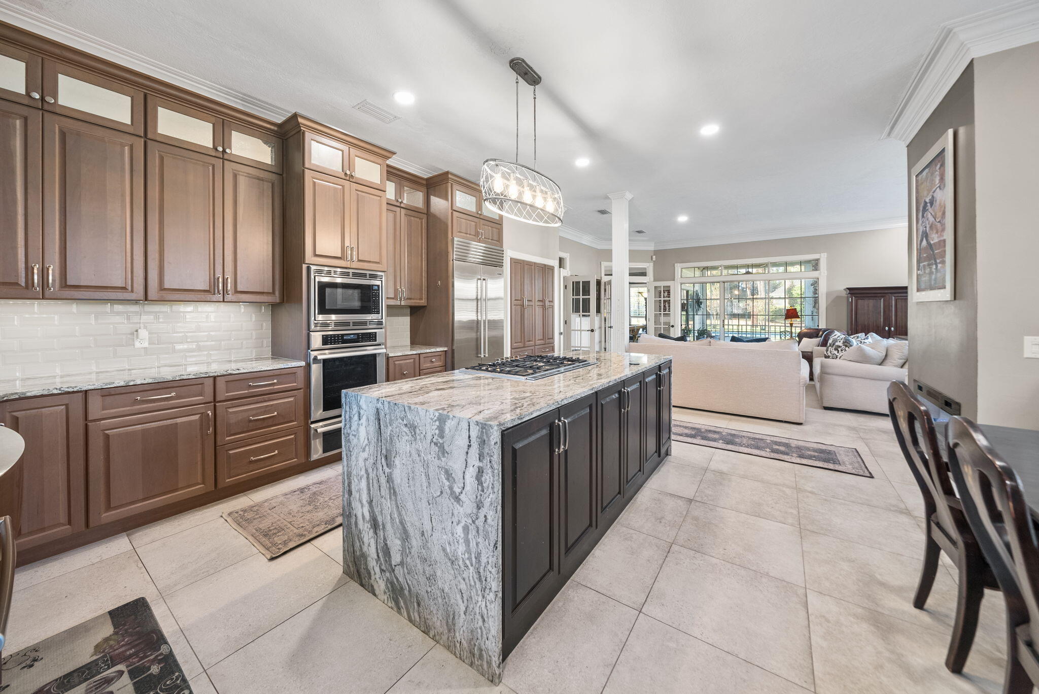 LEGEND LAKES - Residential