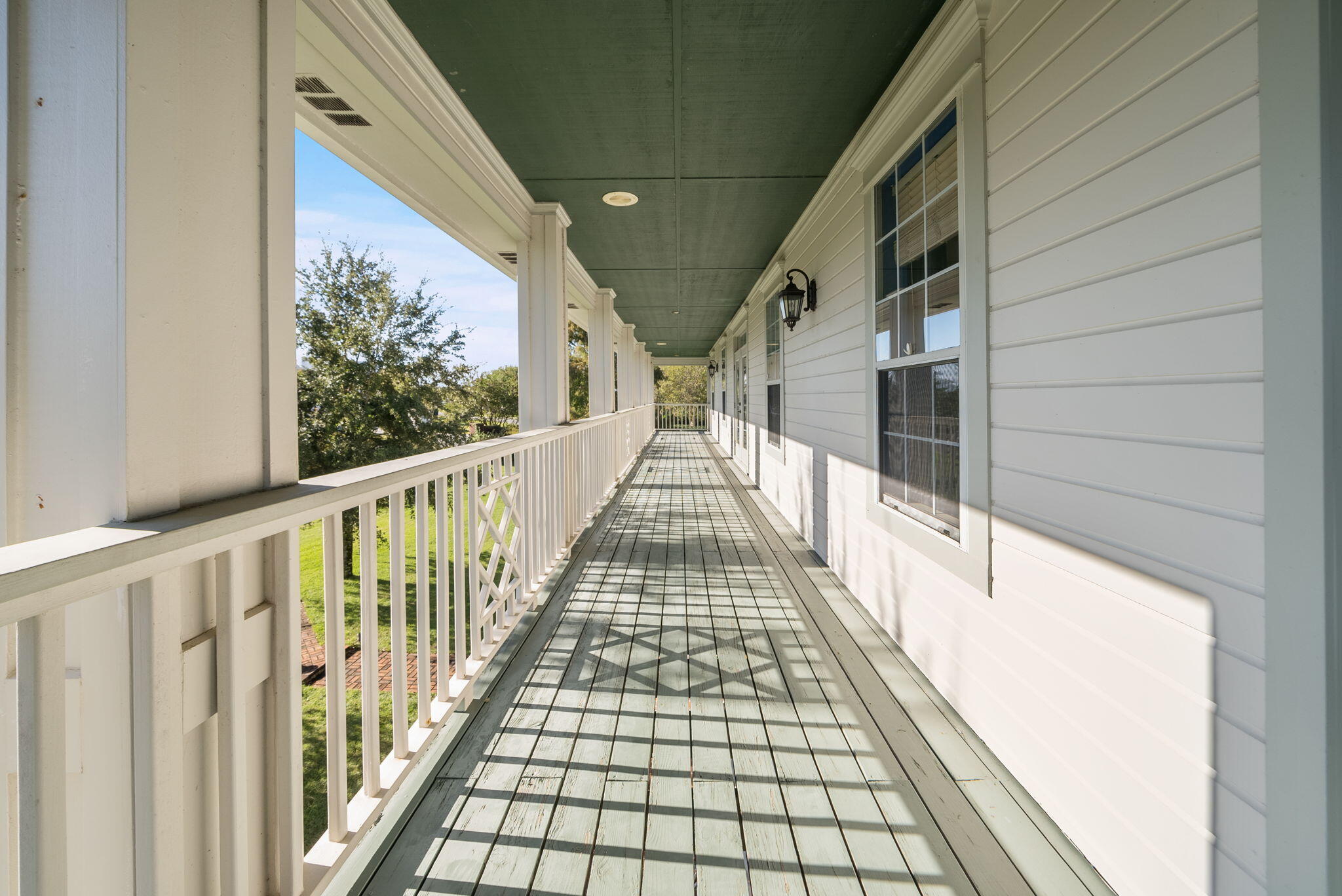 LEGEND LAKES - Residential
