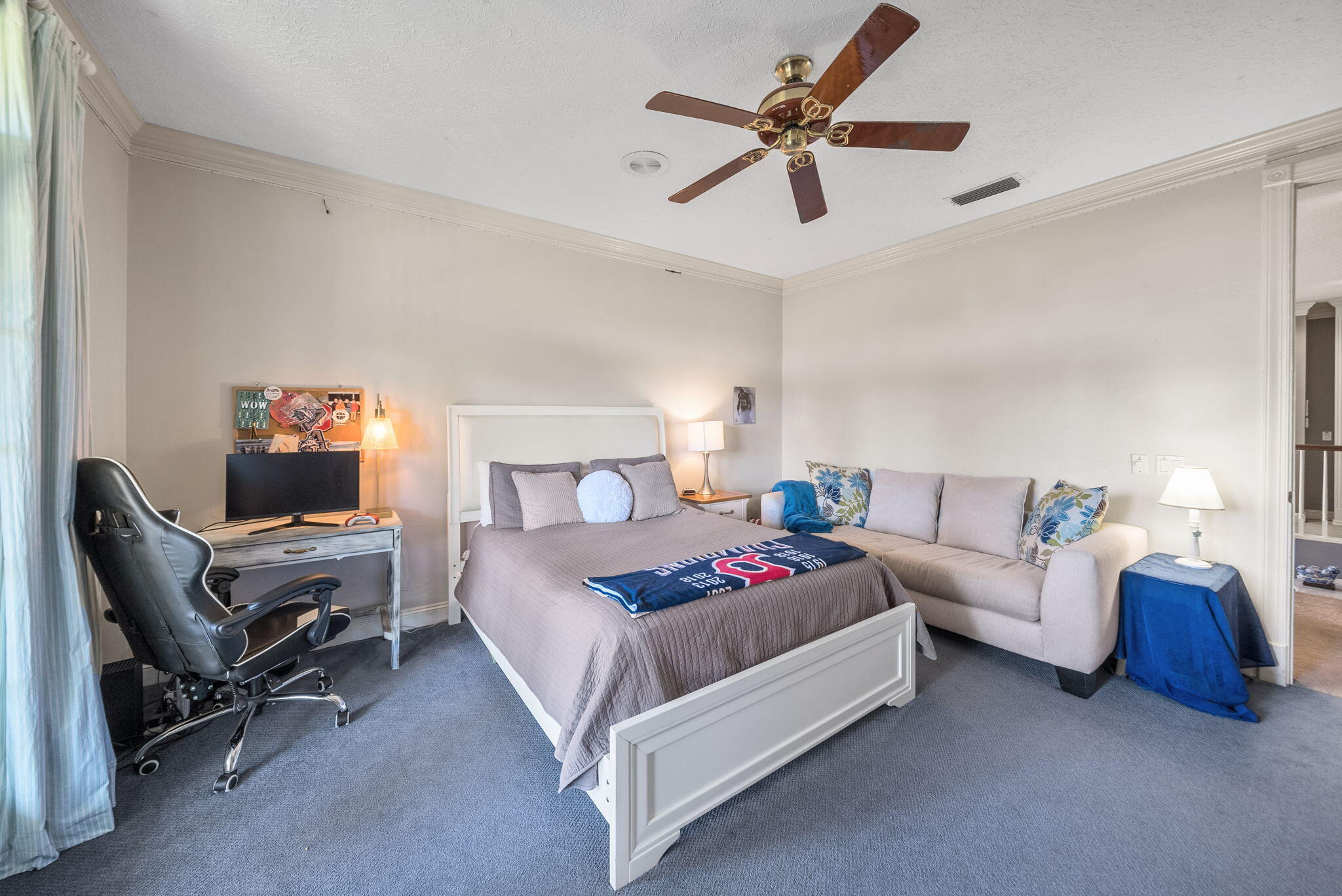LEGEND LAKES - Residential