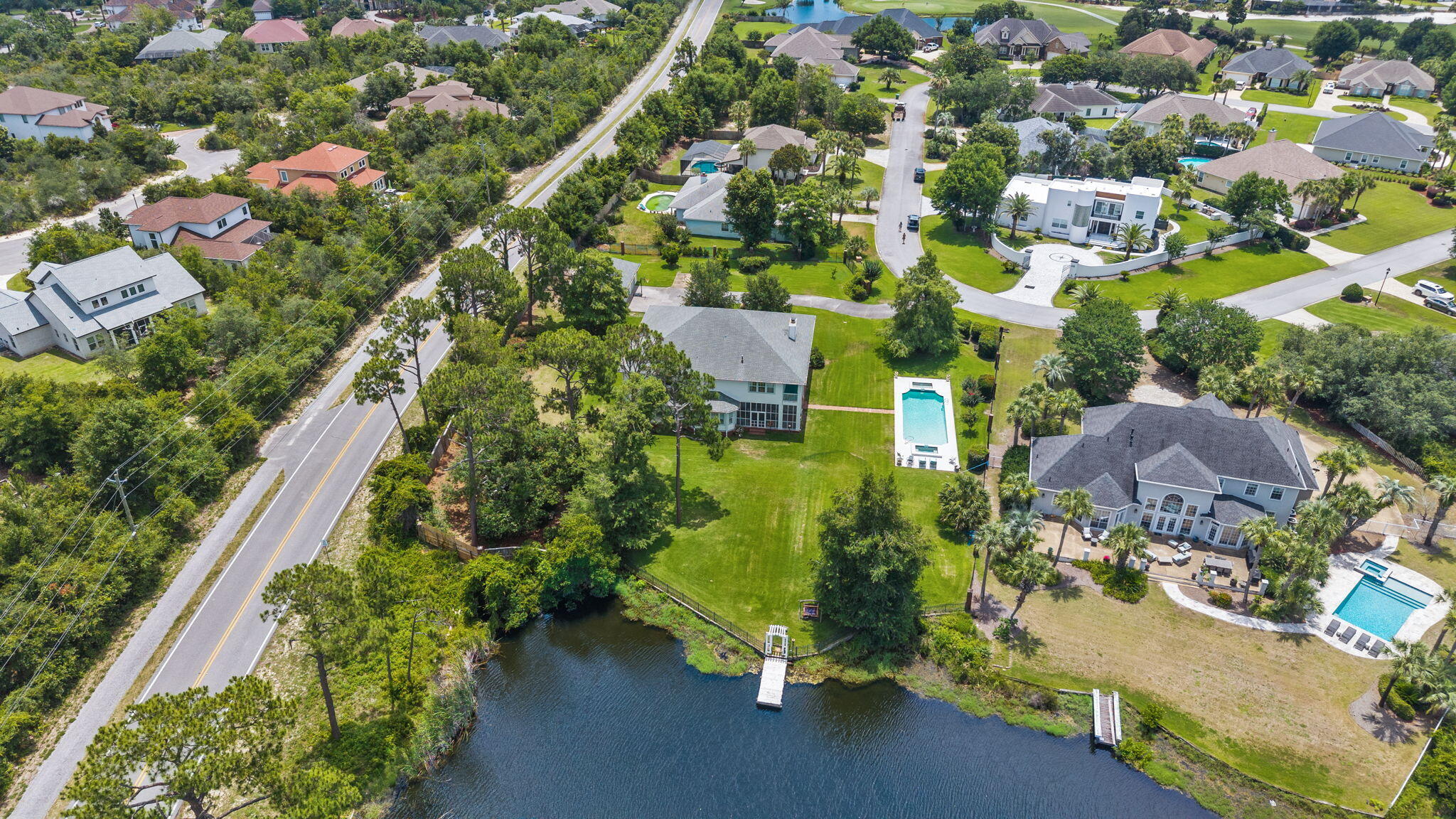 LEGEND LAKES - Residential