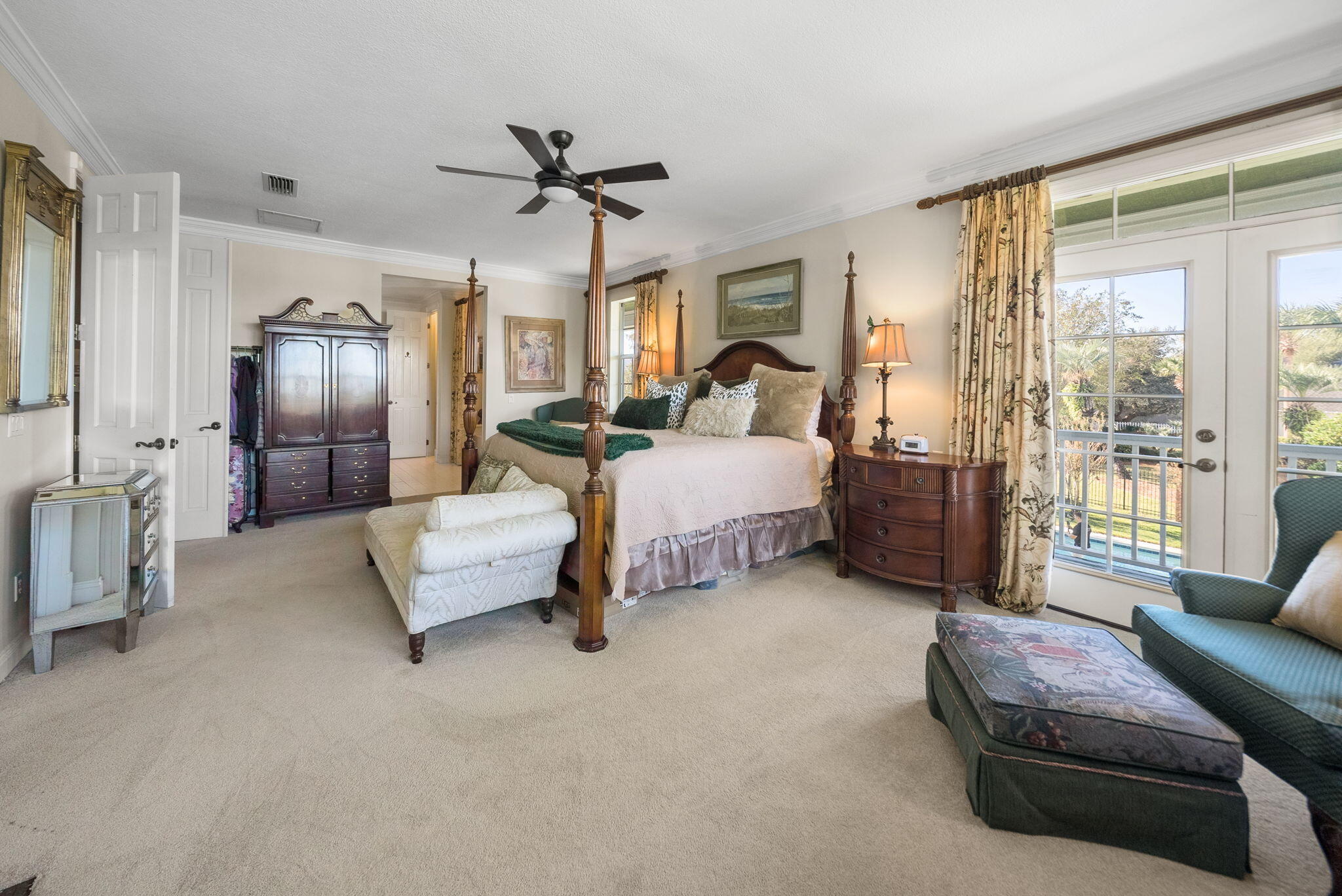 LEGEND LAKES - Residential