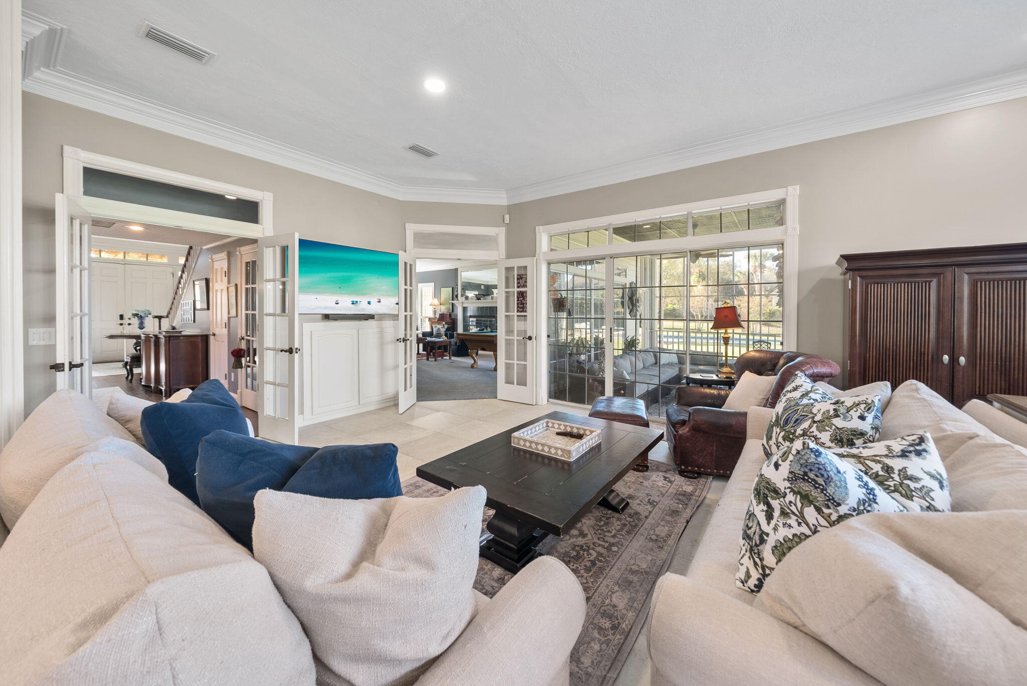 LEGEND LAKES - Residential