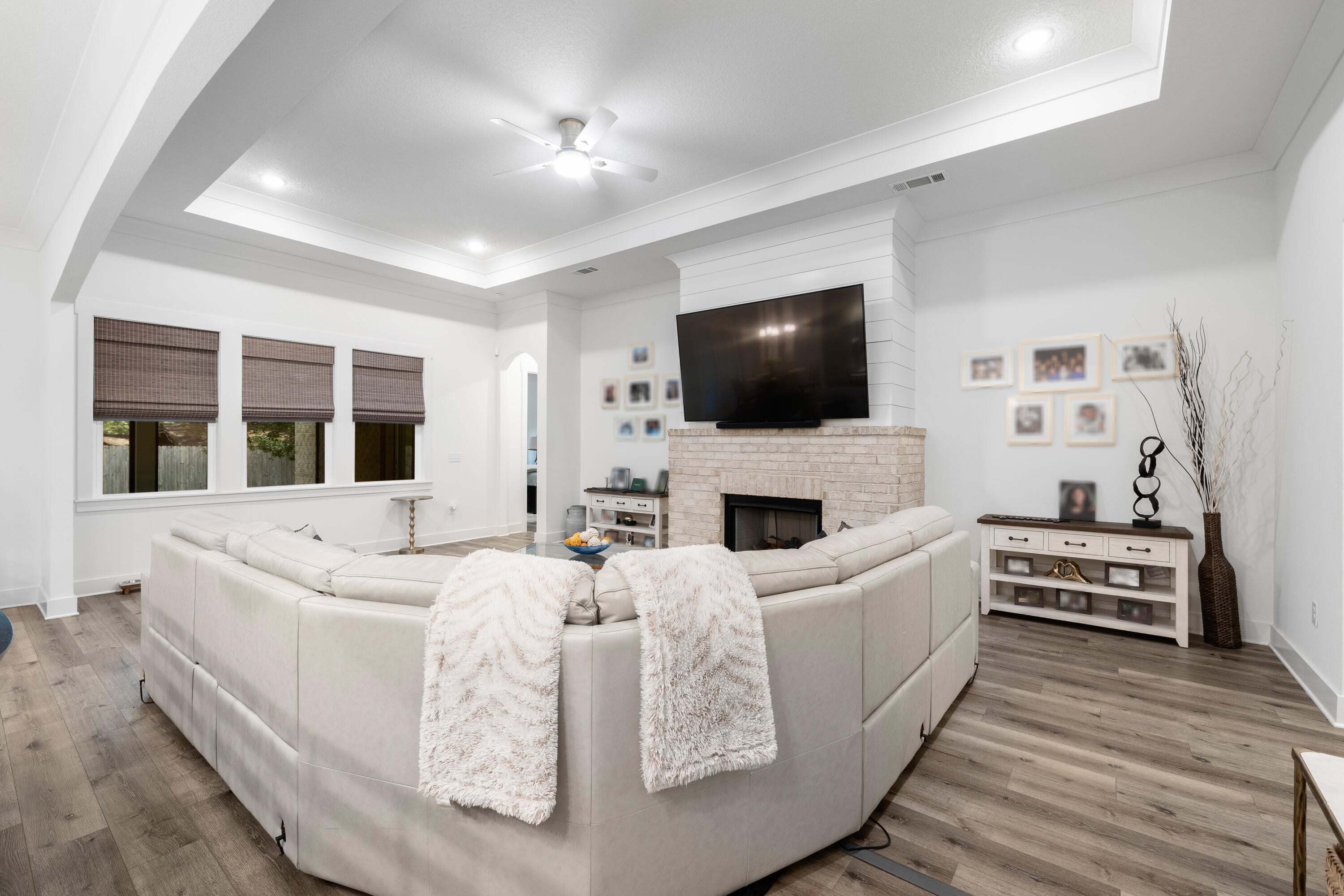 VALPARAISO SHORES - Residential