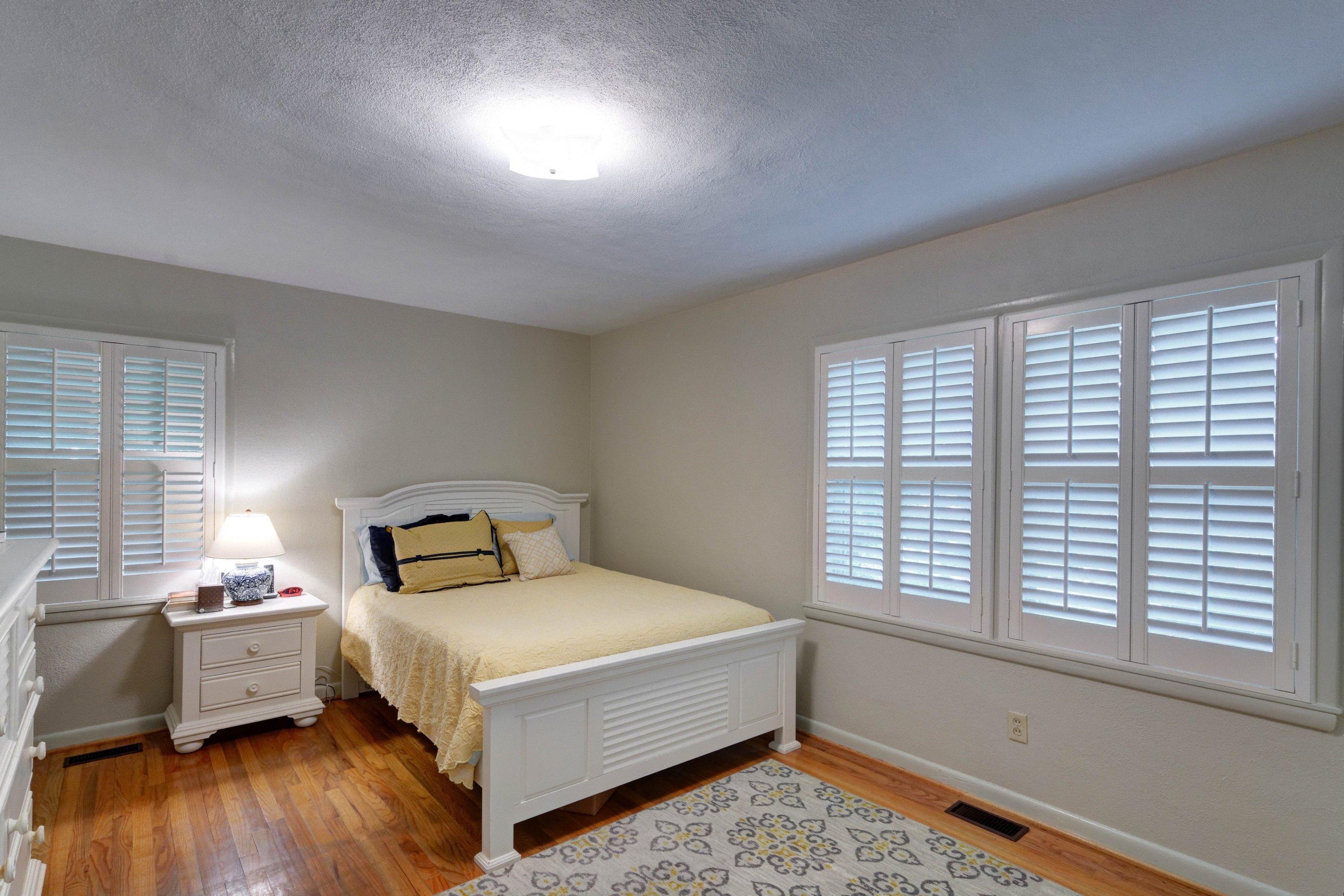 LAKEVIEW - Residential