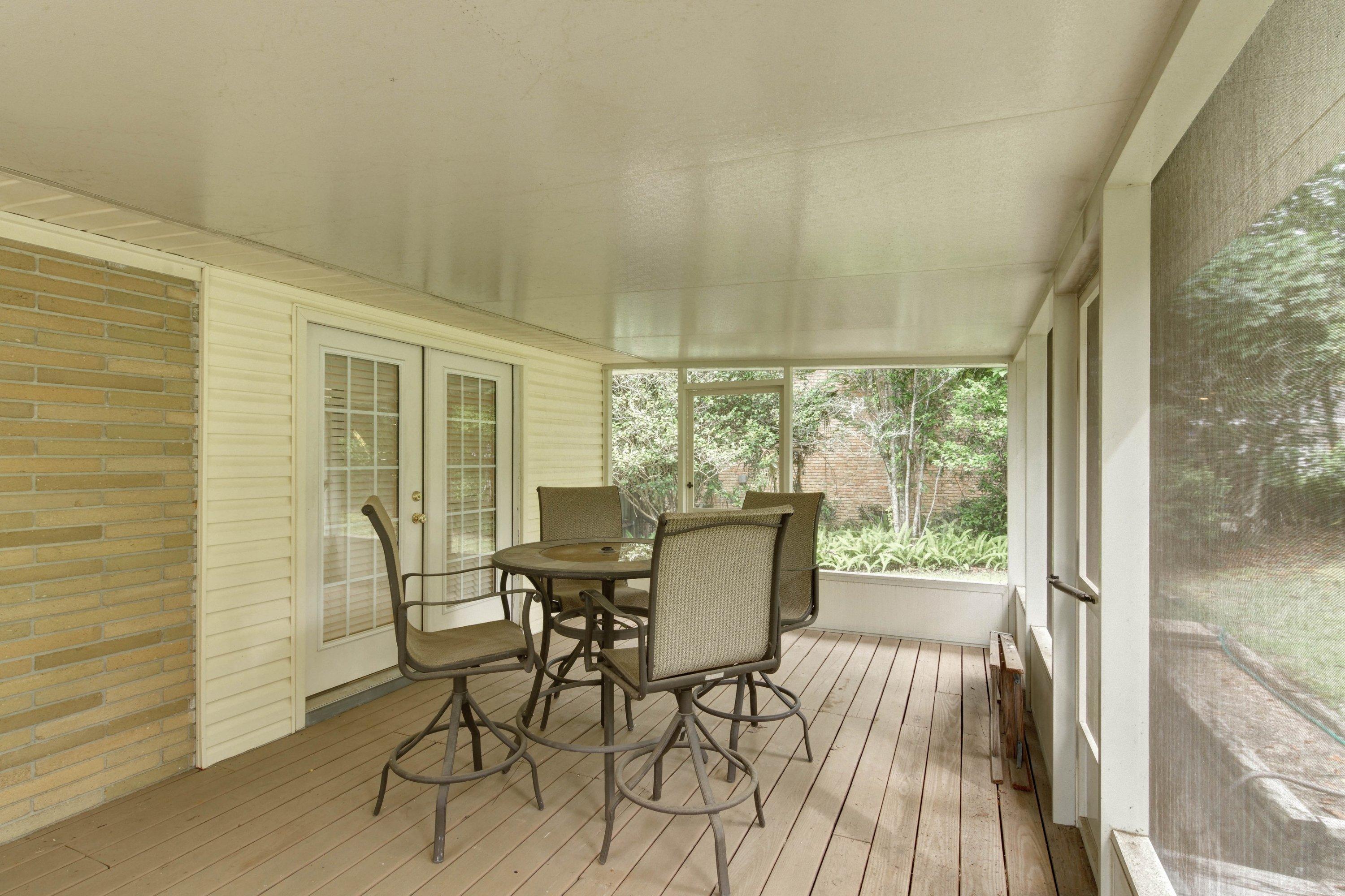 LAKEVIEW - Residential