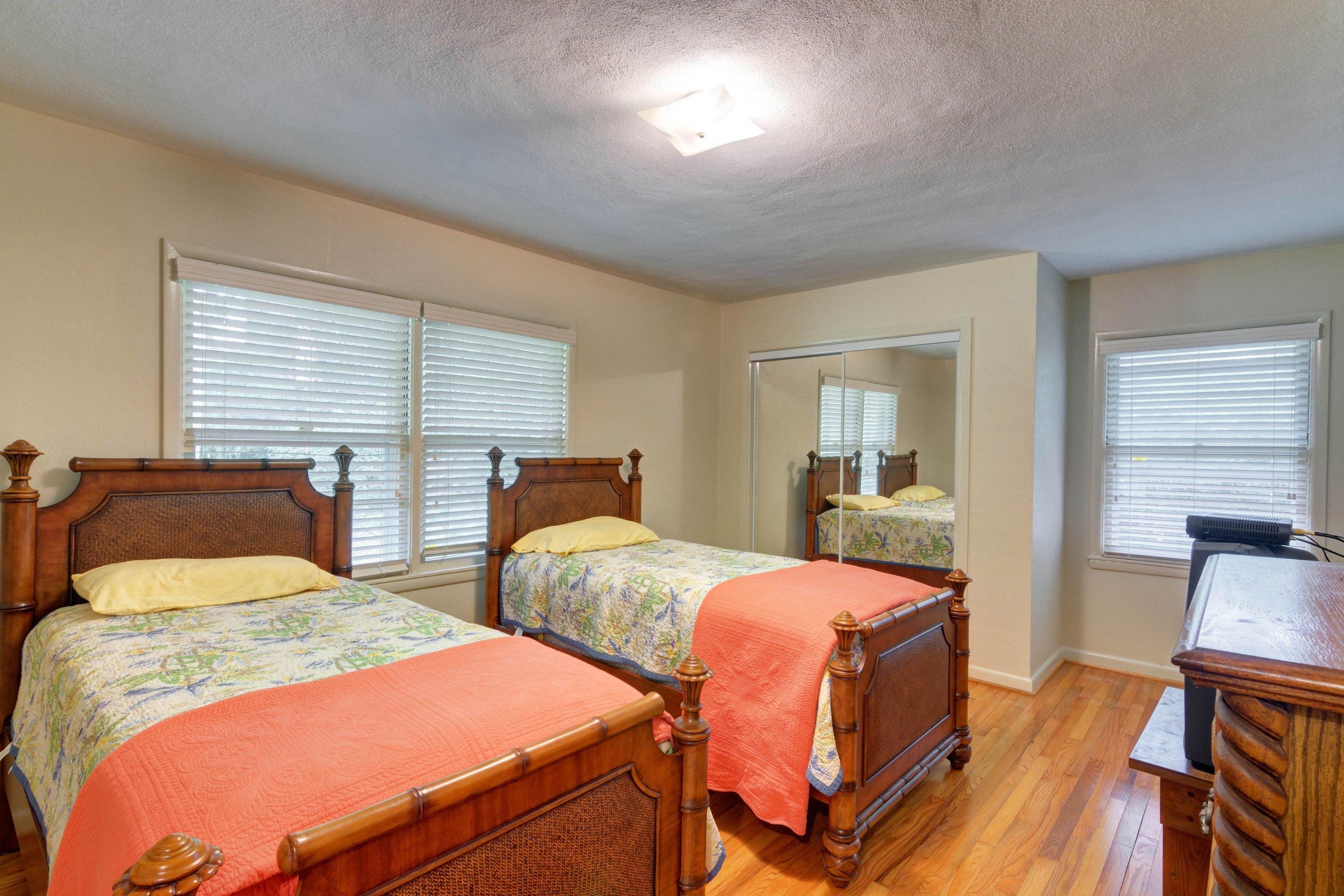 LAKEVIEW - Residential