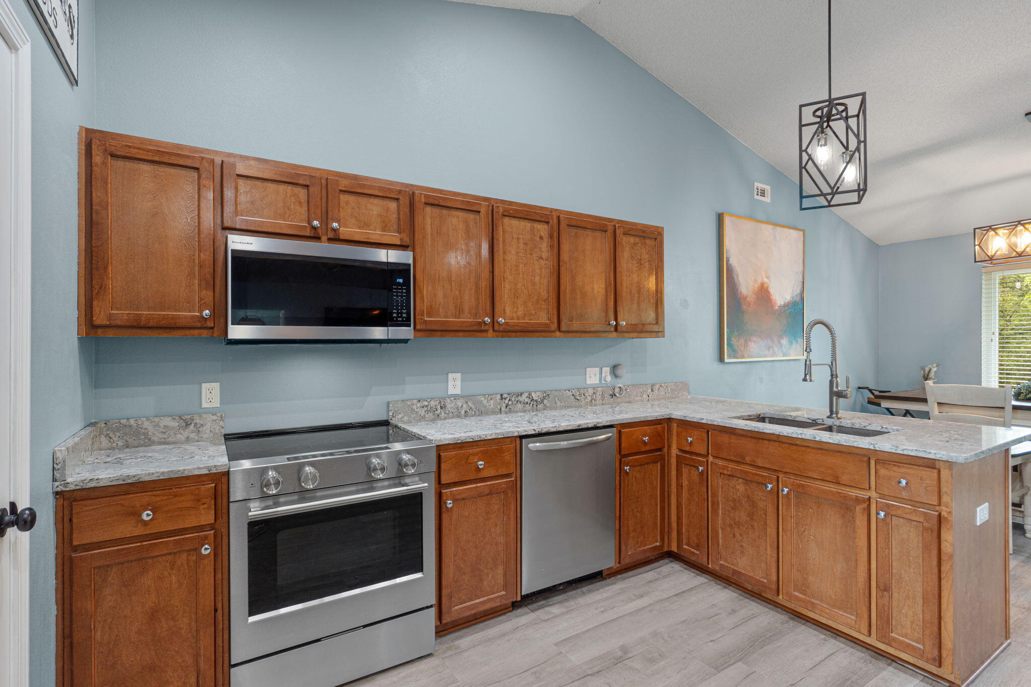 ALICIA PLACE - Residential