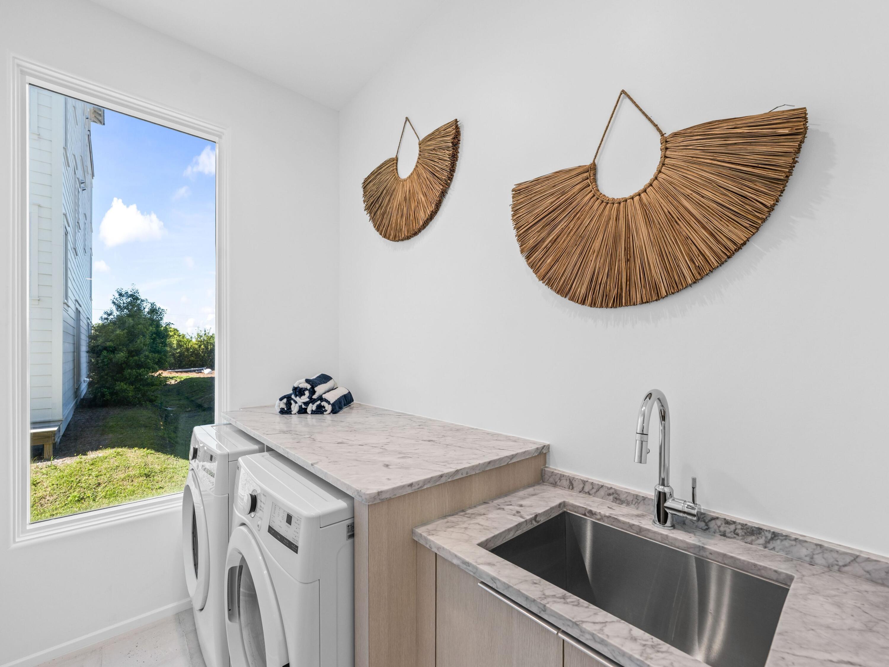 MALA BEACH - Residential