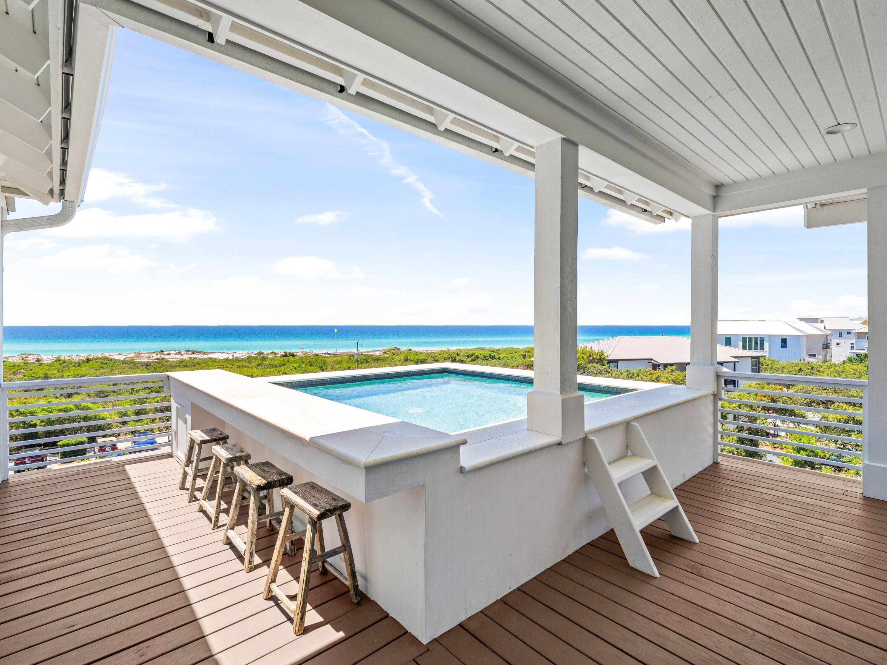MALA BEACH - Residential