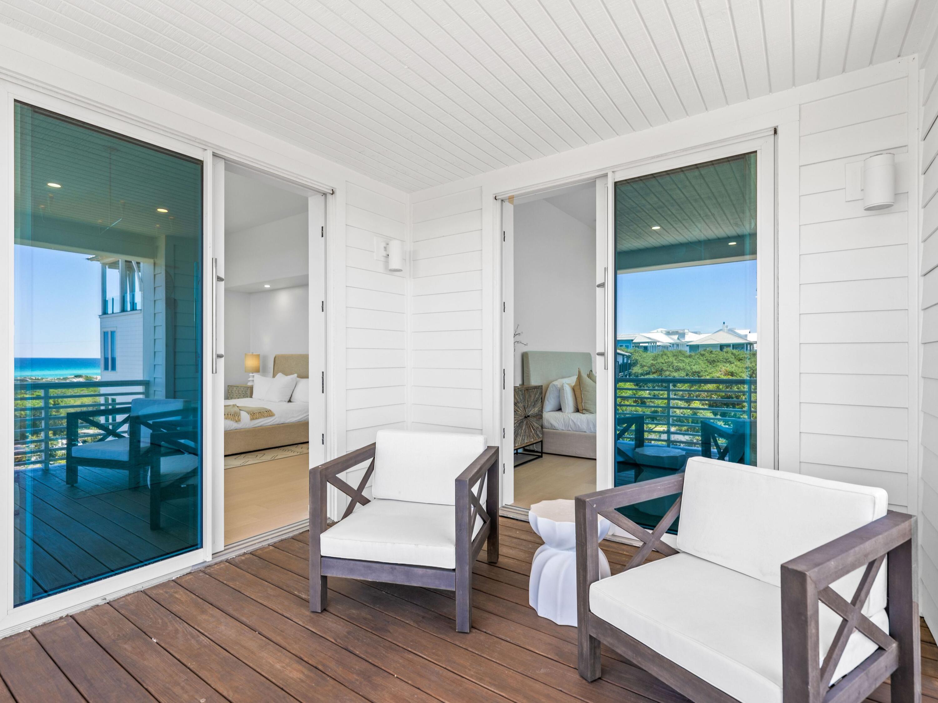 MALA BEACH - Residential