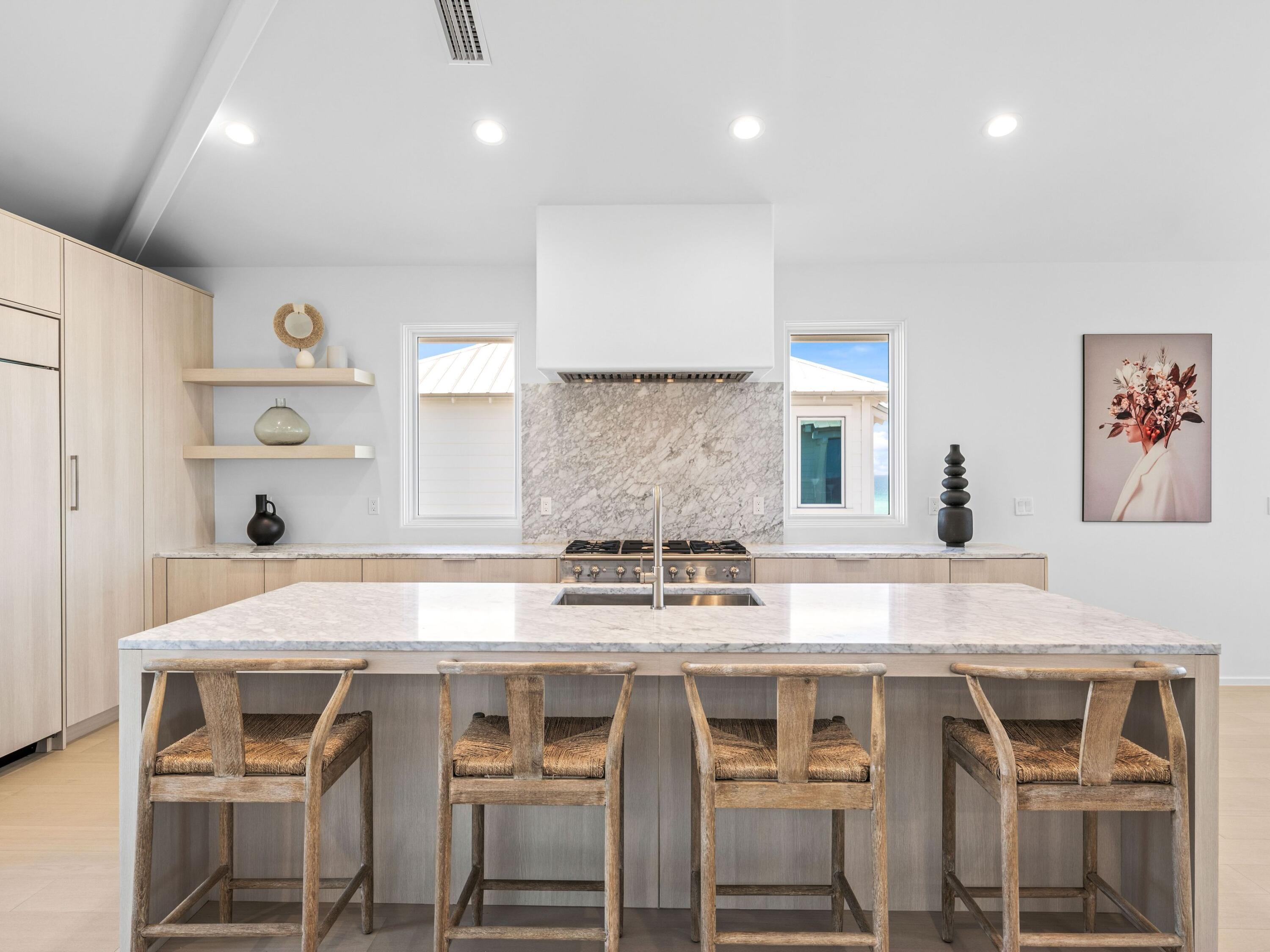 MALA BEACH - Residential