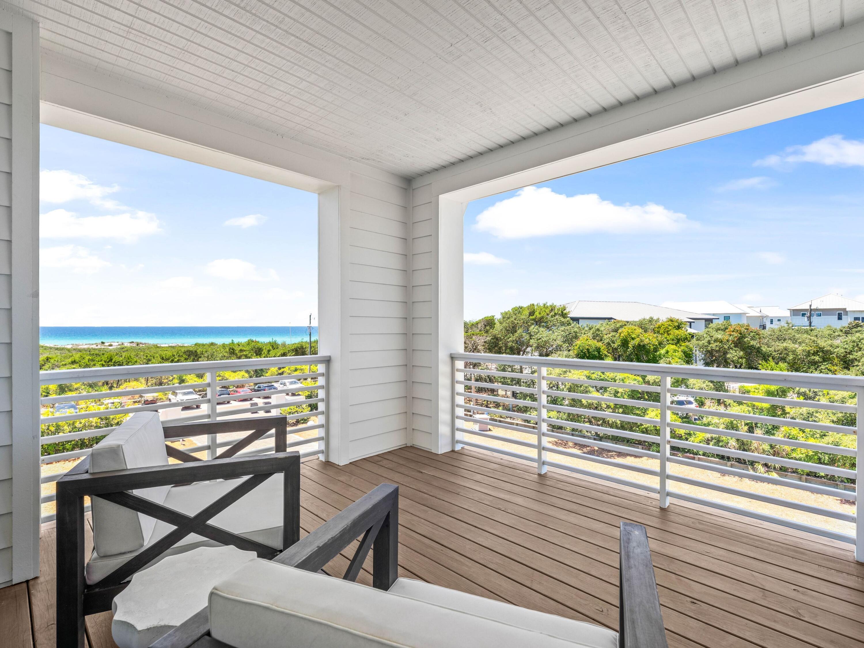 MALA BEACH - Residential