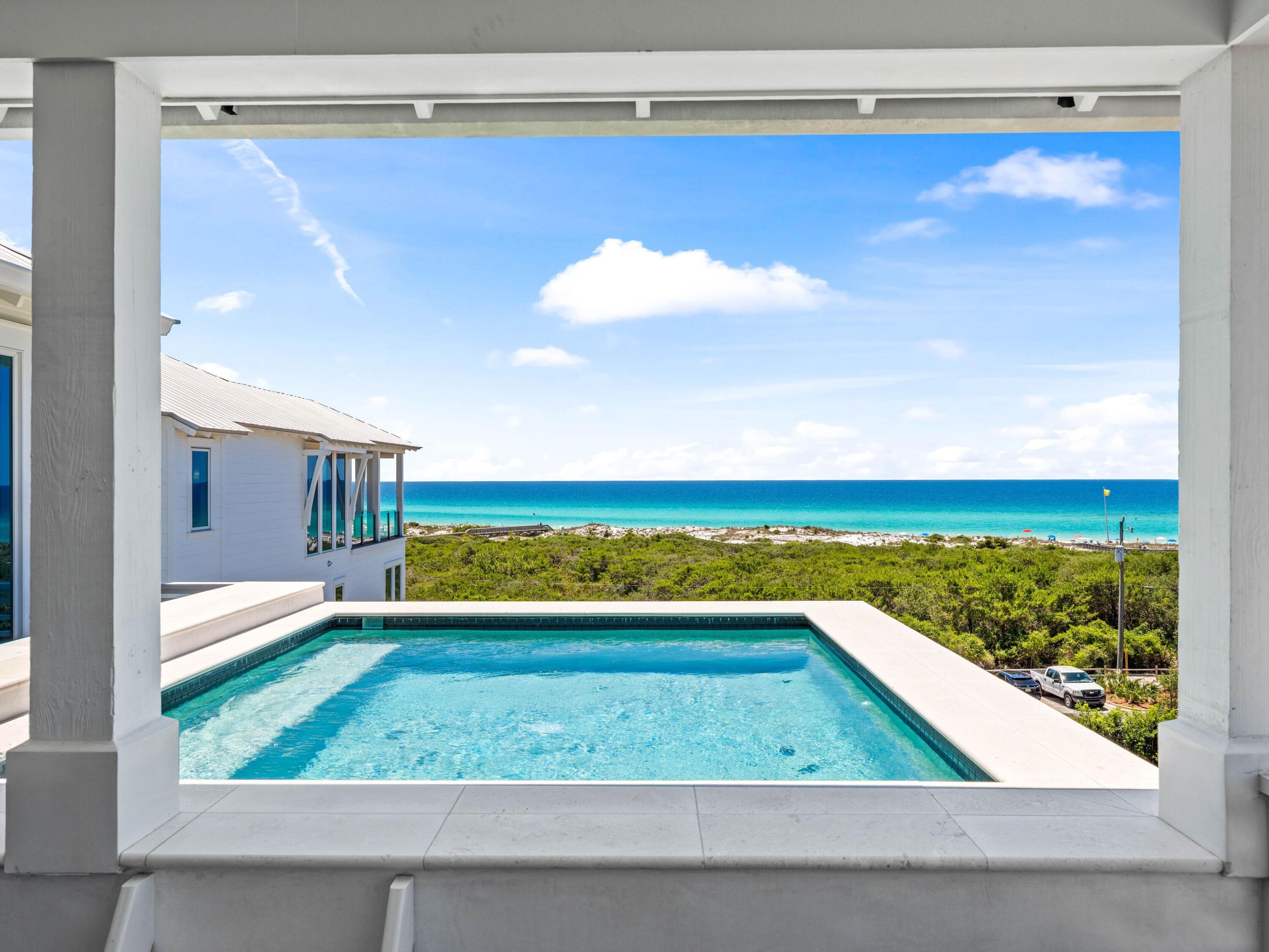 MALA BEACH - Residential