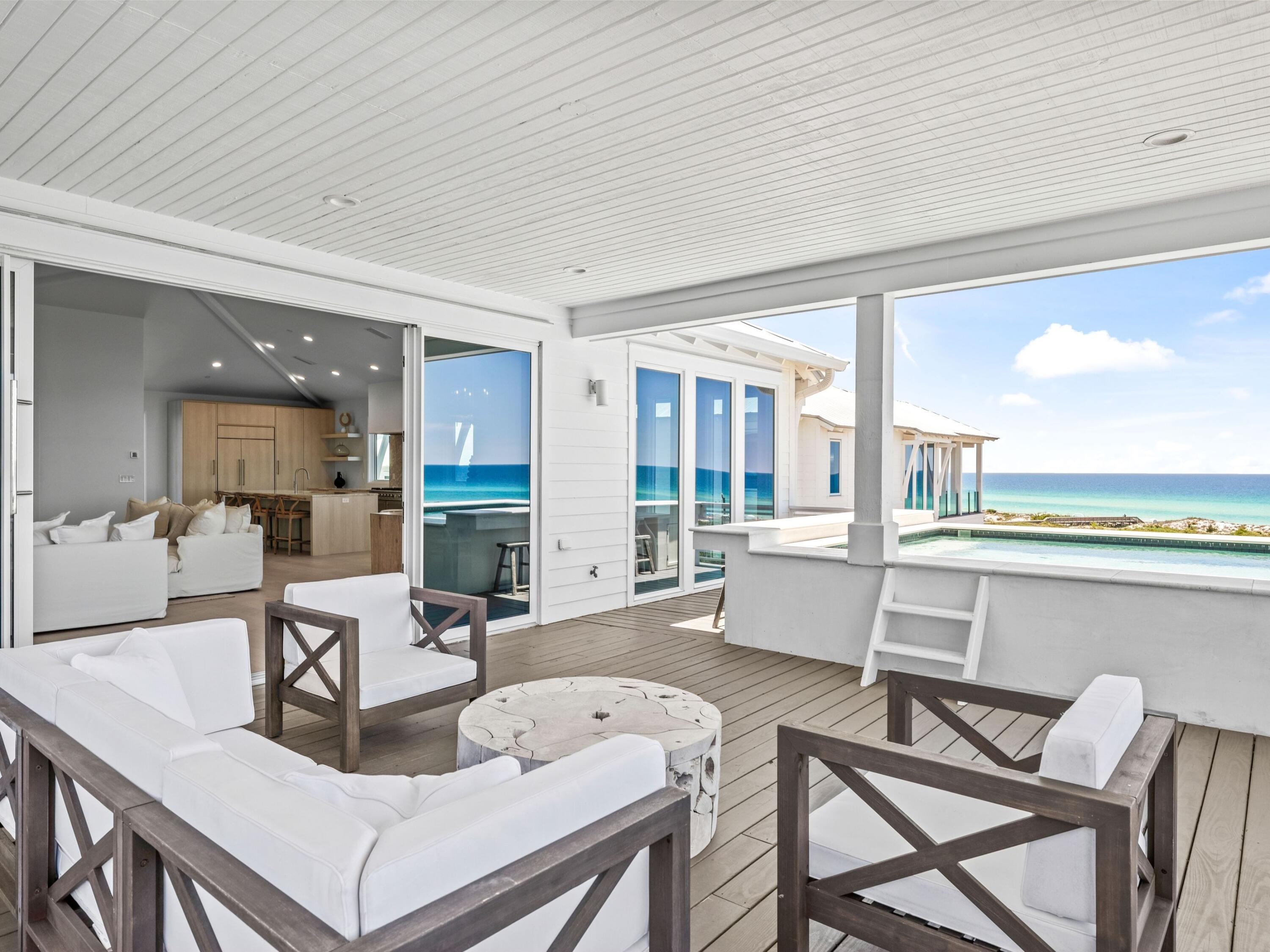 MALA BEACH - Residential