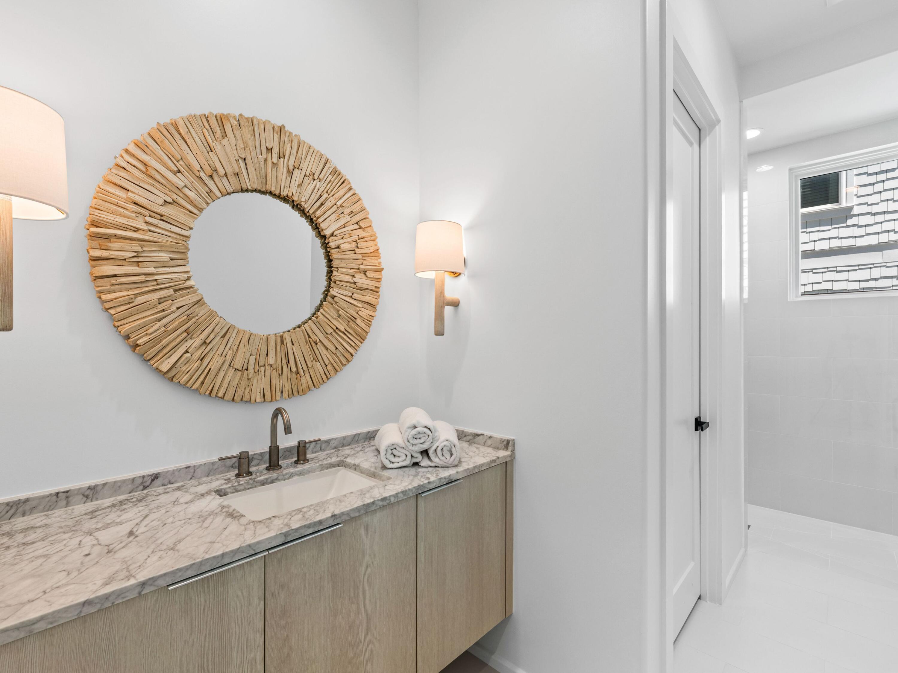 MALA BEACH - Residential