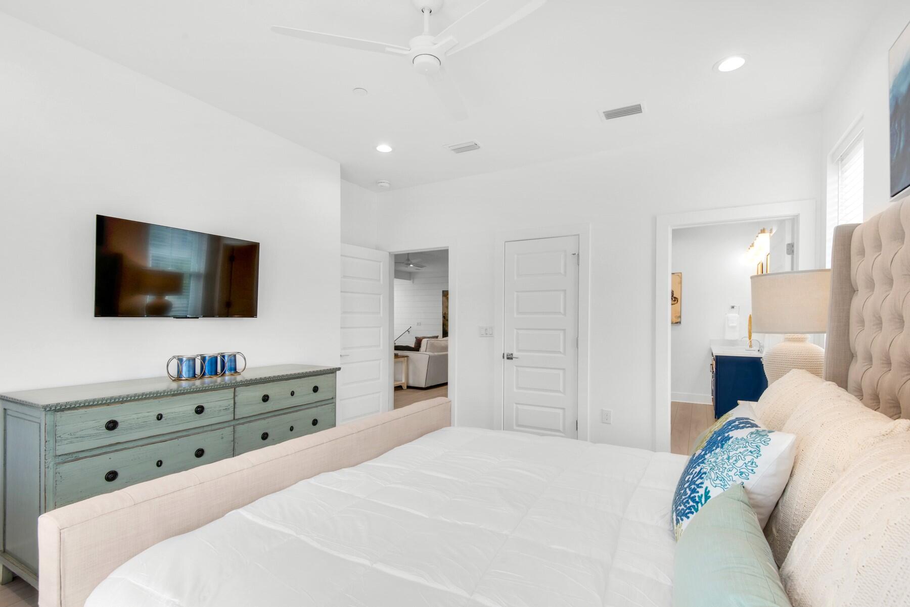 CRYSTAL BEACH - Residential