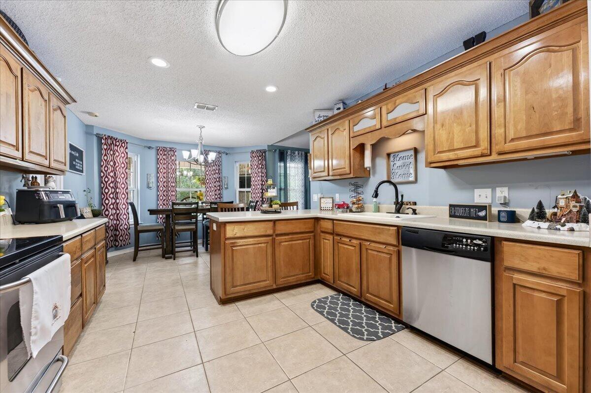 FOXWOOD ESTATES 1 - Residential